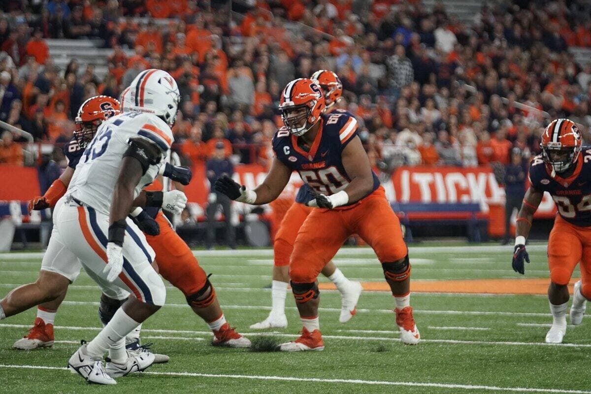 Matthew Bergeron a évolué comme bloqueur à gauche tout au long de son séjour de quatre saisons à l’Université de Syracuse. PHOTO FOURNIE PAR COLLEGE PRESSBOX