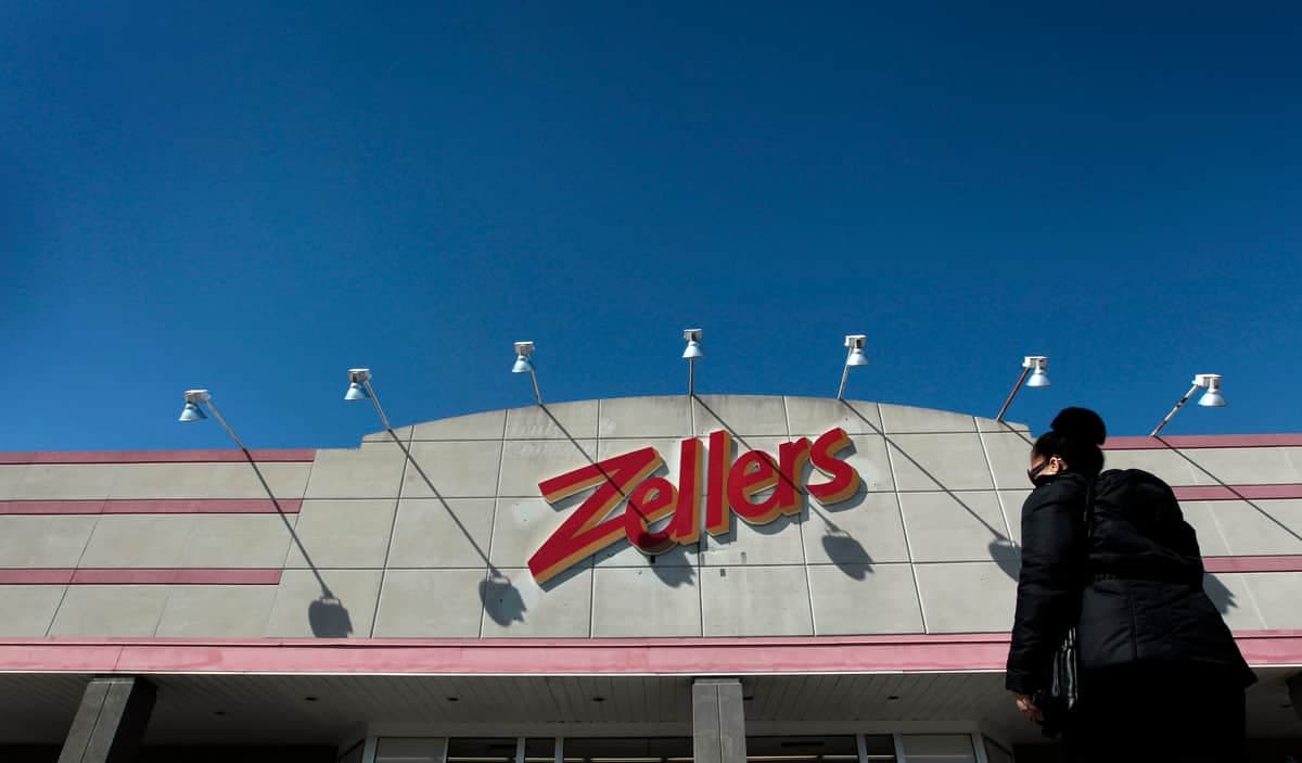 Un magasin Zellers lors de ses années d'exploitation. L'enseigne disparue revient à Edmonton dans un format réduit.