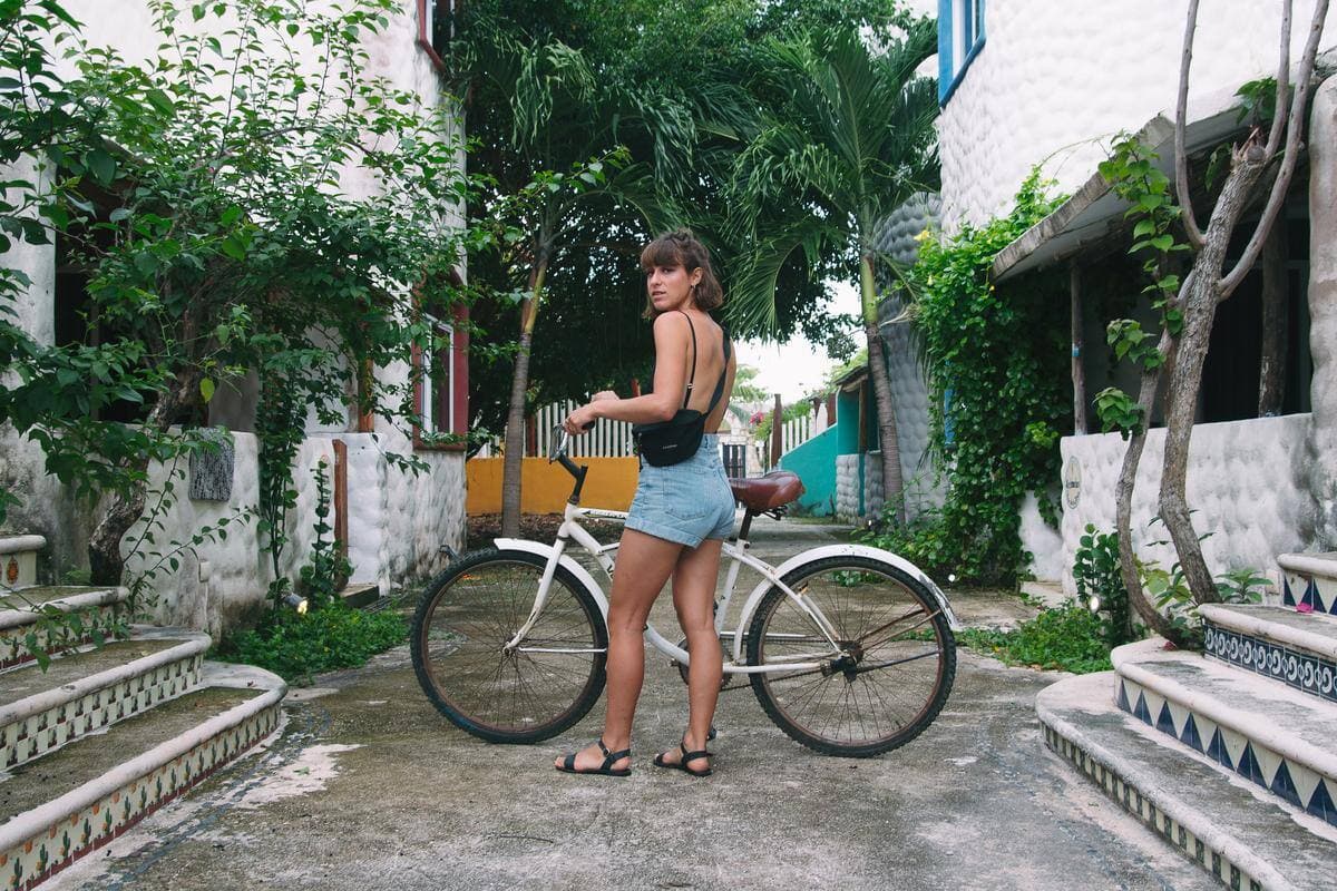 Marie-Gold (née Chloé Pilon-Vaillancourt) séjourne actuellement au Mexique pour un stage organisé dans le cadre de ses études en génie physique.