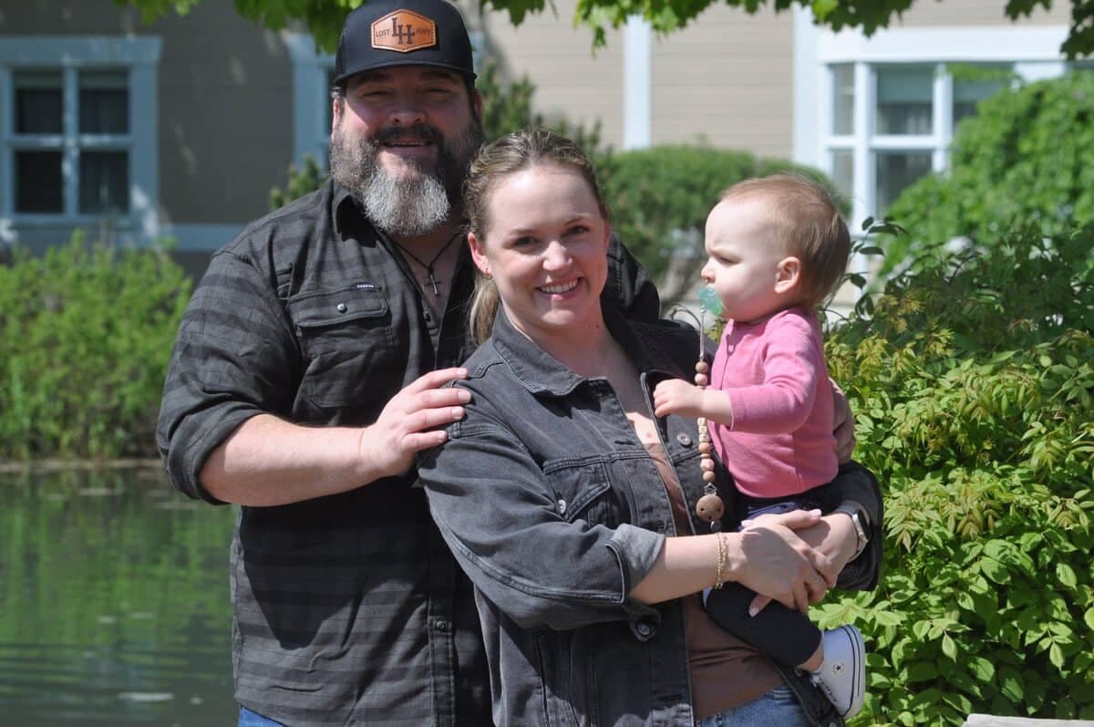 Dave Fenley avec ses deux amours: sa femme Amy Joyce et leur fille Annie.