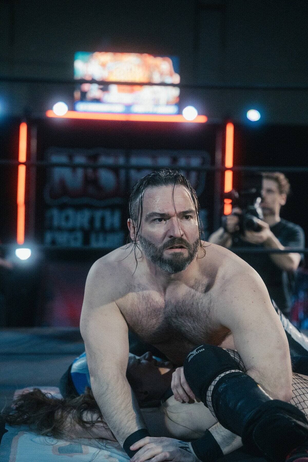 Avocat le jour, Hughes Bernier se défoule la nuit sous le nom de Damian Wild.