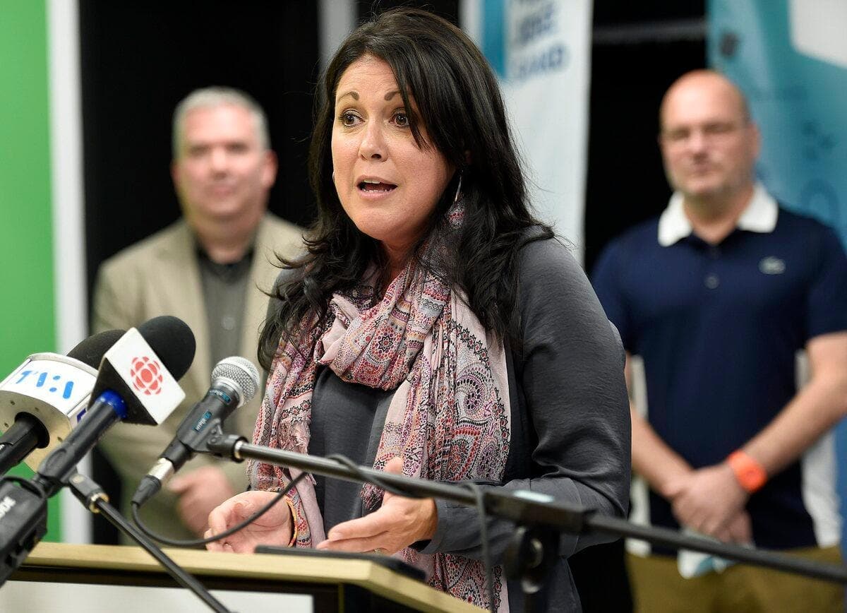 La candidate à la mairie de Québec Marie-Josée Savard