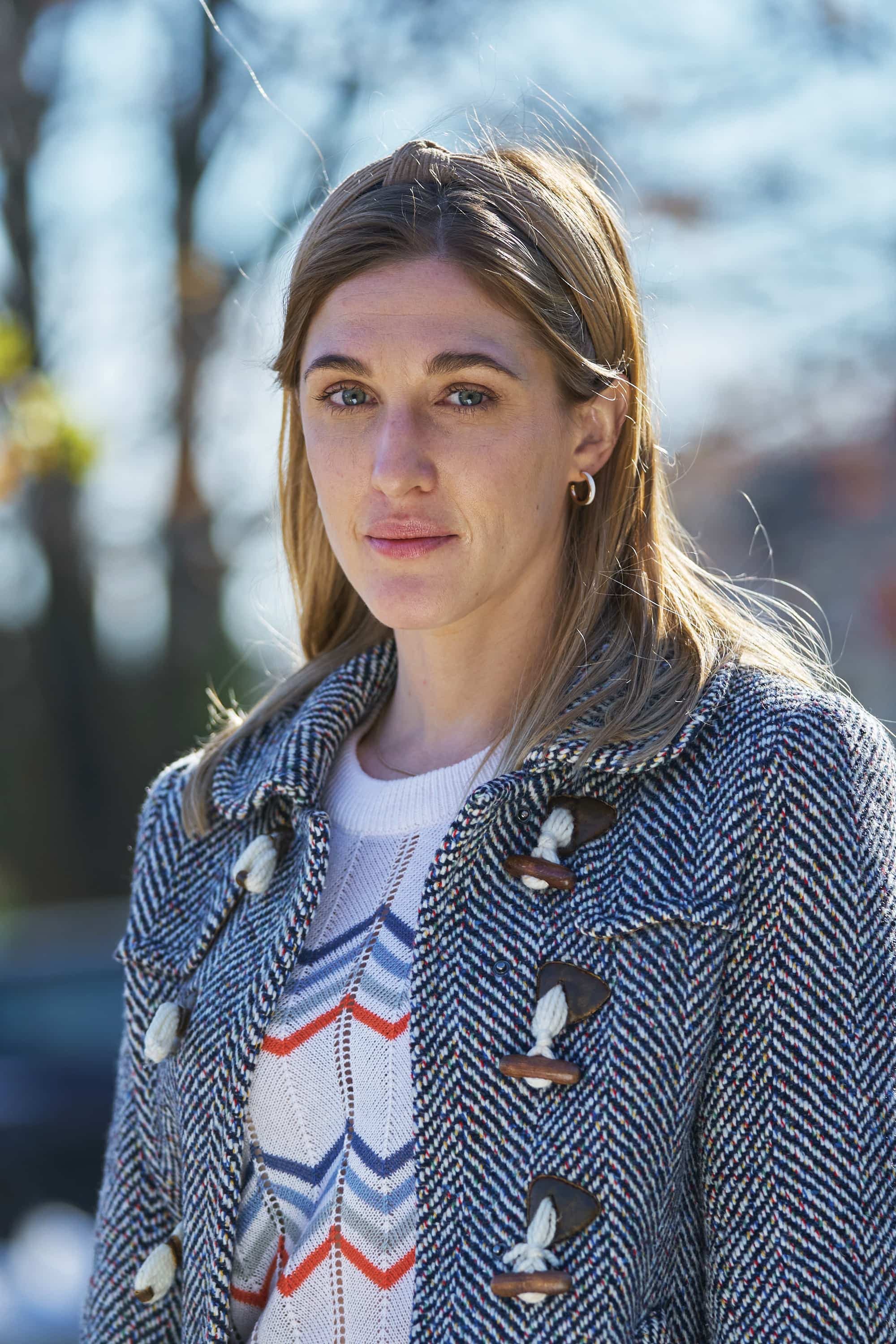 Mylène Mackay, Seule.