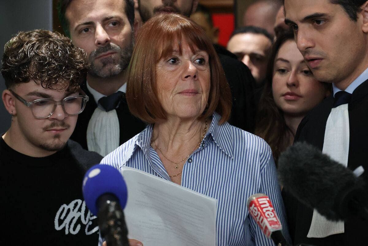 Gisèle Pelicot le 19 décembre dernier après que son ex-mari et agresseur, Dominique Pelicot, eut été condamné à 20 ans de prison.