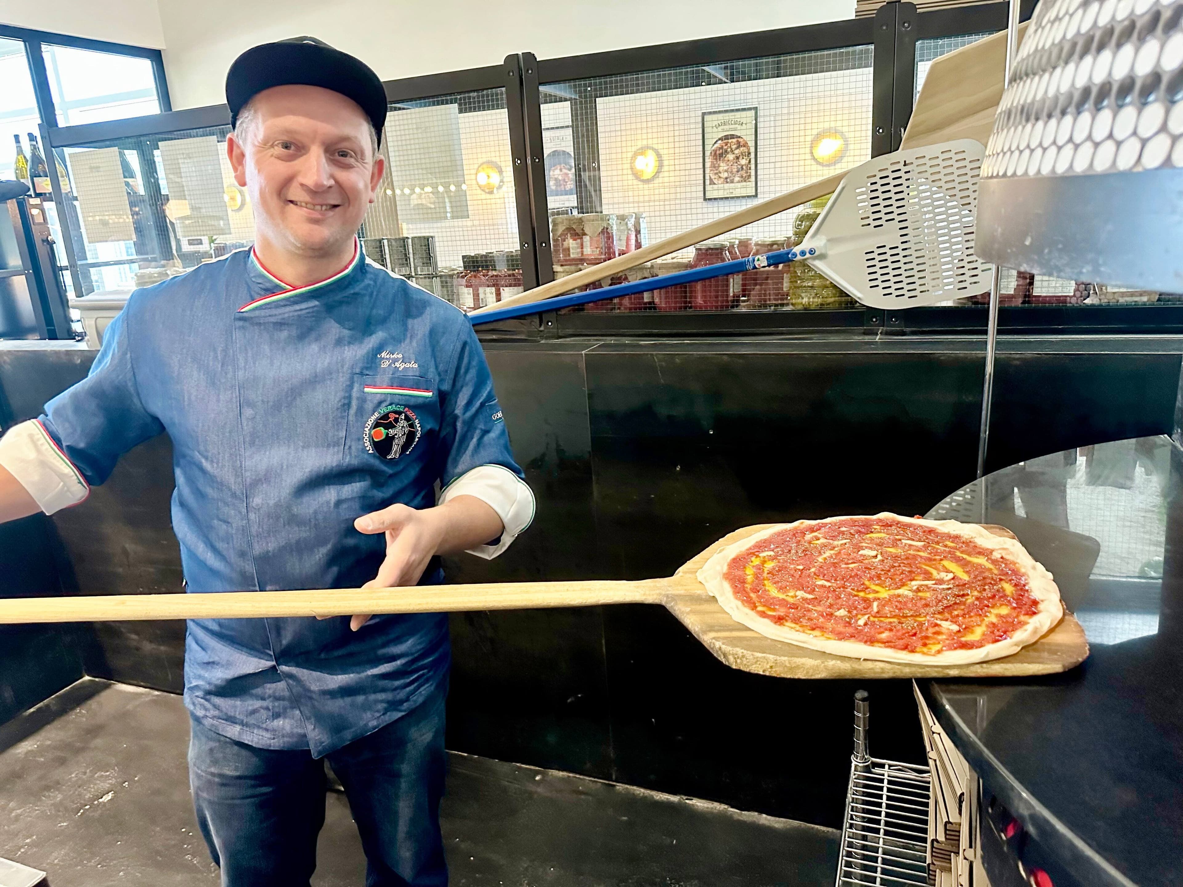 Mirko D’Agata a 40 ans et est pizzaiolo depuis 25 ans.