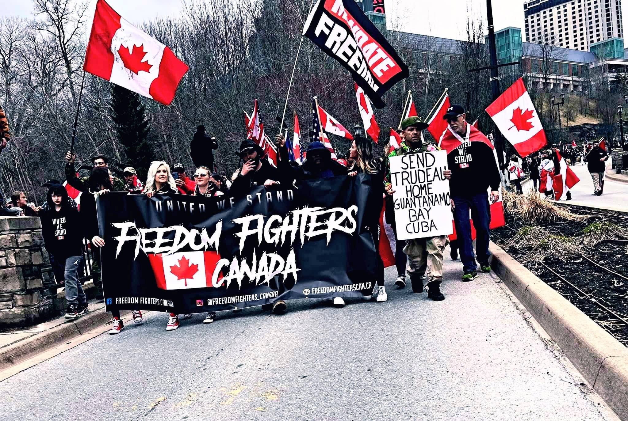 Des corps policiers du Québec surveilleront de près samedi un nouveau convoi de manifestants qui partira d’Ottawa pour se rendre au parc La Fontaine à Montréal au nom de la «liberté». Sur cette photo : Images diffusées sur Facebook par l'organisateur pour promouvoir la manif à Montréal ce week-end Crédit photo : Can Ada / Facebook