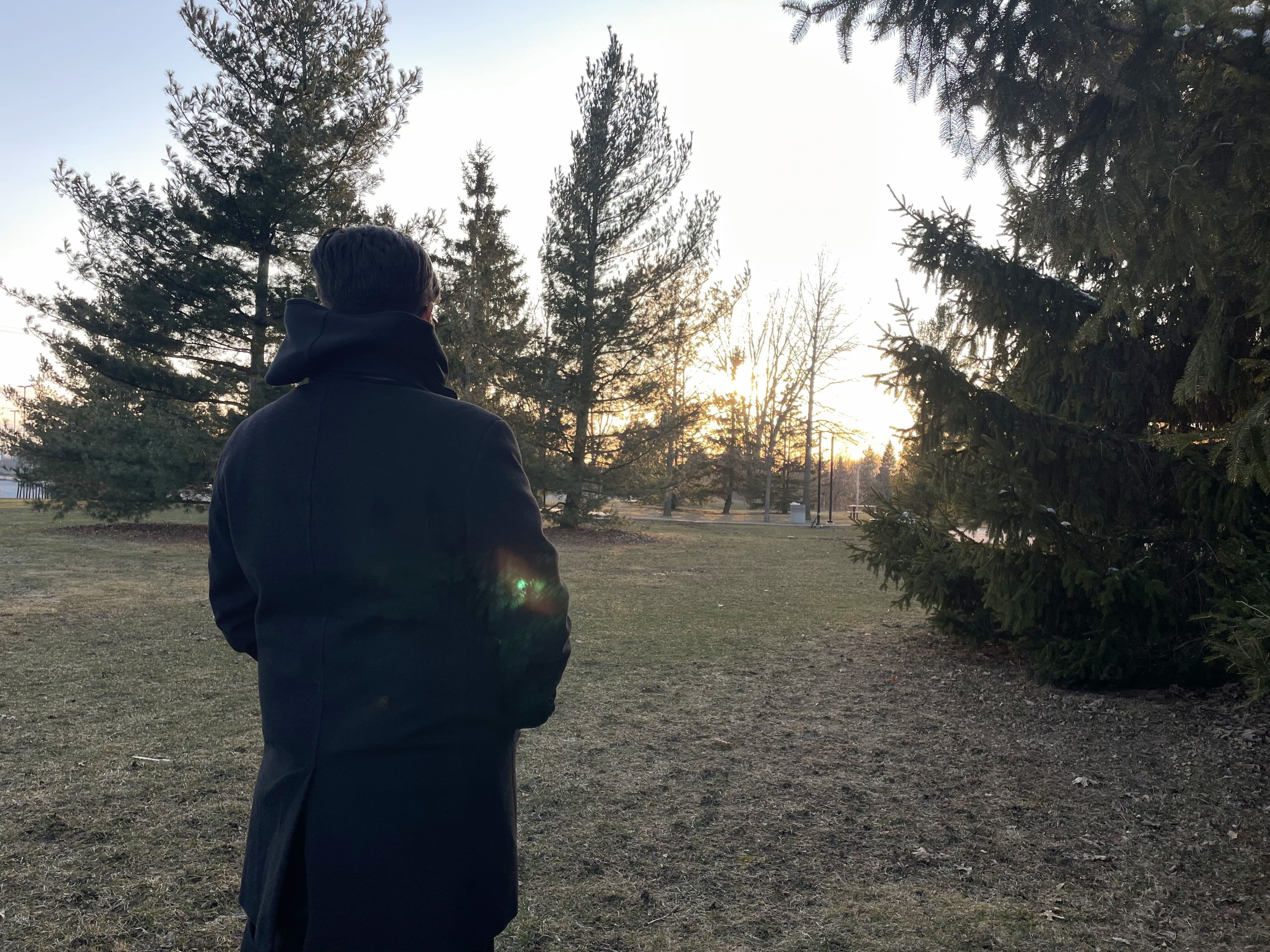 Le parrain d'Emmanuel s'est enlevé la vie en août 2024 à Mont-Saint-Hilaire après avoir été victime d'une fraude amoureuse.