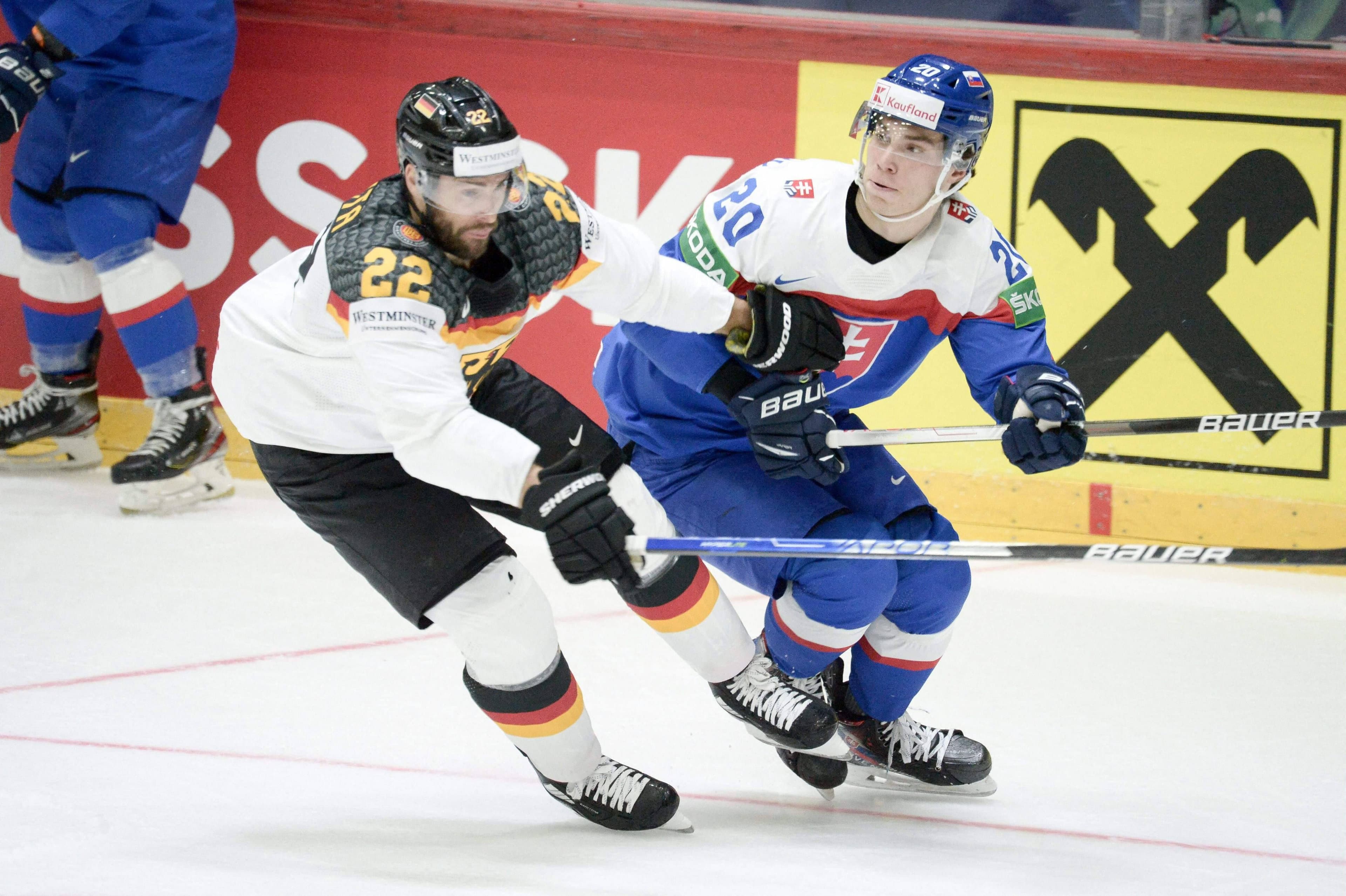 Slafkovský dans les couleurs de son pays au Championnat du monde.