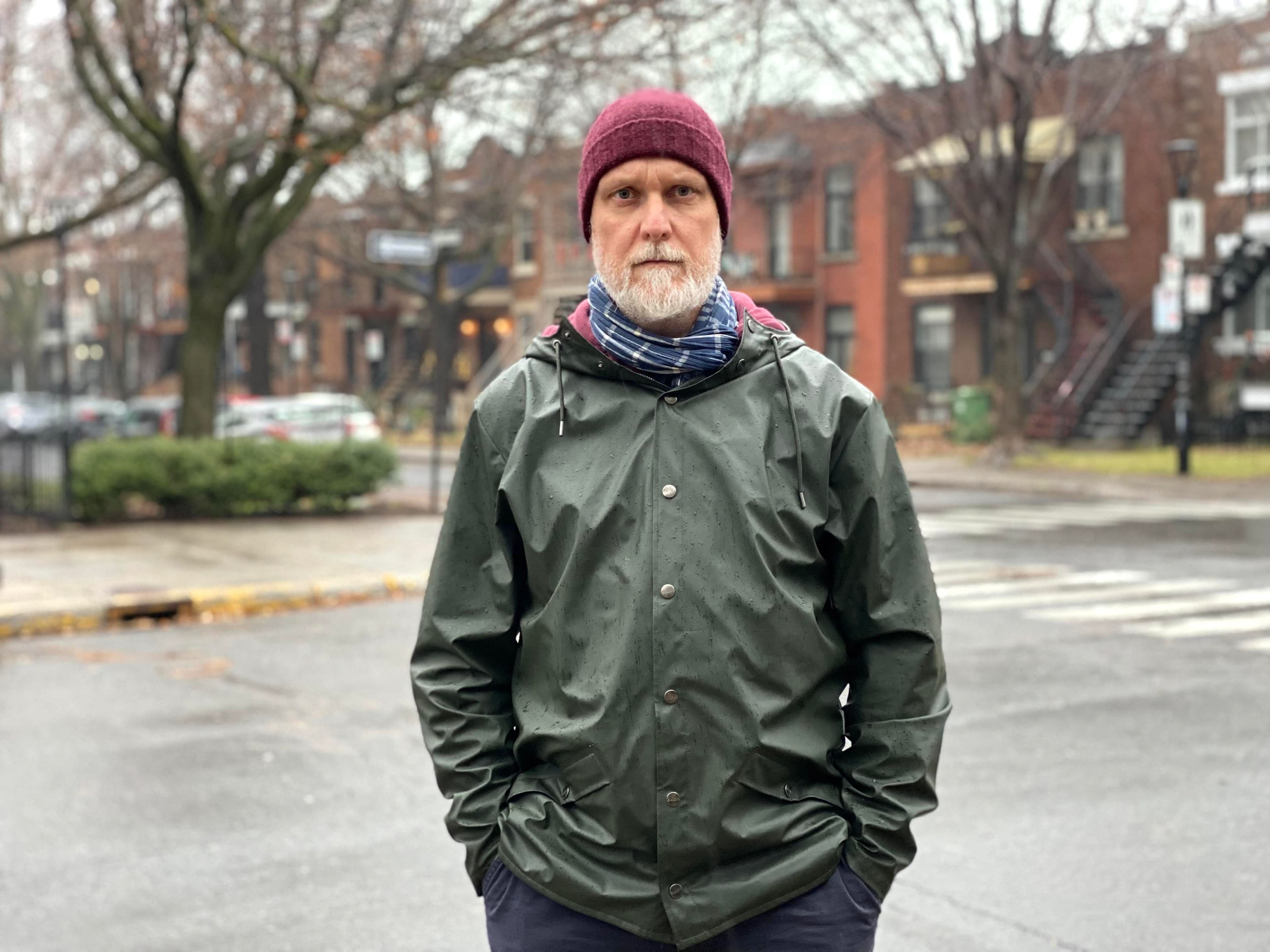 Alexandre Beauchamp, adepte d’Arcade Fire, a décidé de revendre ses billets pour le concert prévu au Centre Bell de Montréal, à la suite des allégations d’inconduite sexuelle visant le chanteur et leader du groupe, Win Butler, révélées par le média américain Pitchfork en août dernier.