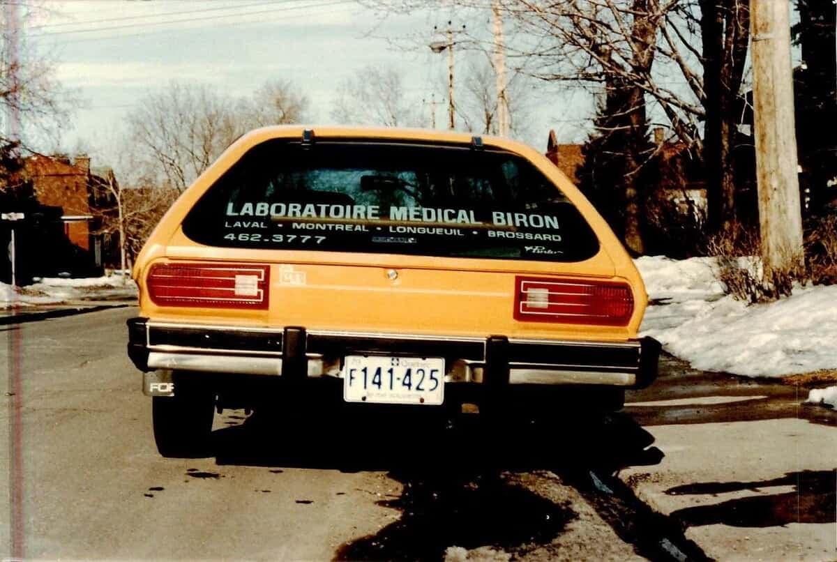 Un véhicule utilisé par Laboratoire médical Biron à une autre époque.