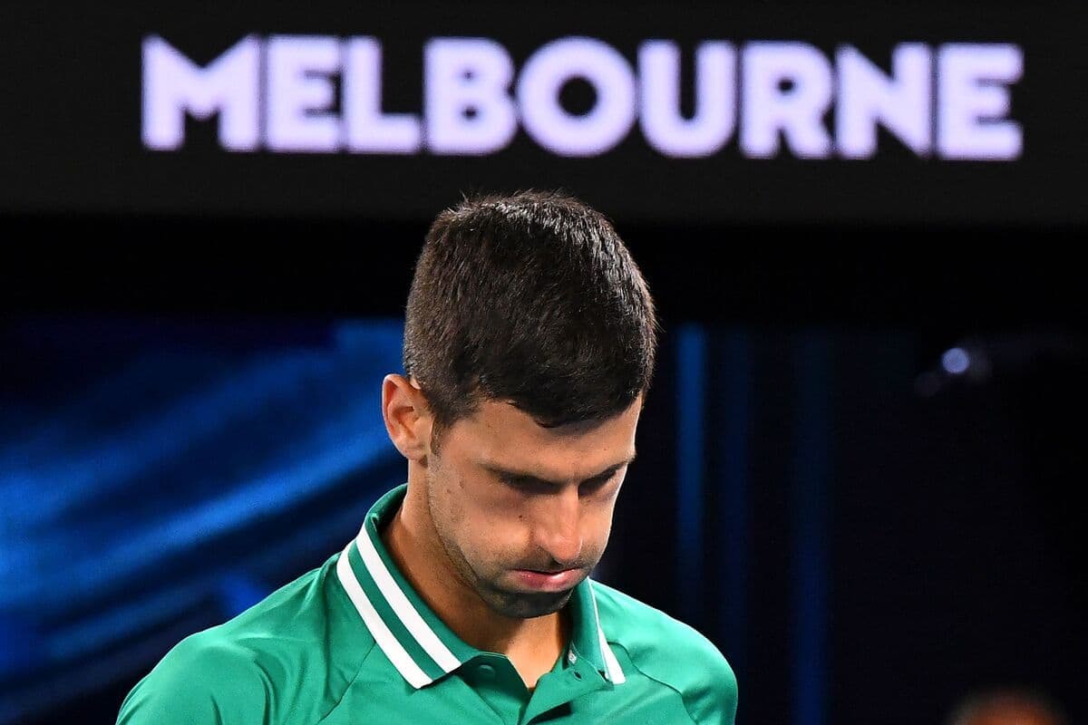 Novak Djokovic ne savait pas encore vendredi soir s’il allait pouvoir défendre son titre aux Internationaux d’Australie, lui qui a remporté les trois dernières finales masculines.