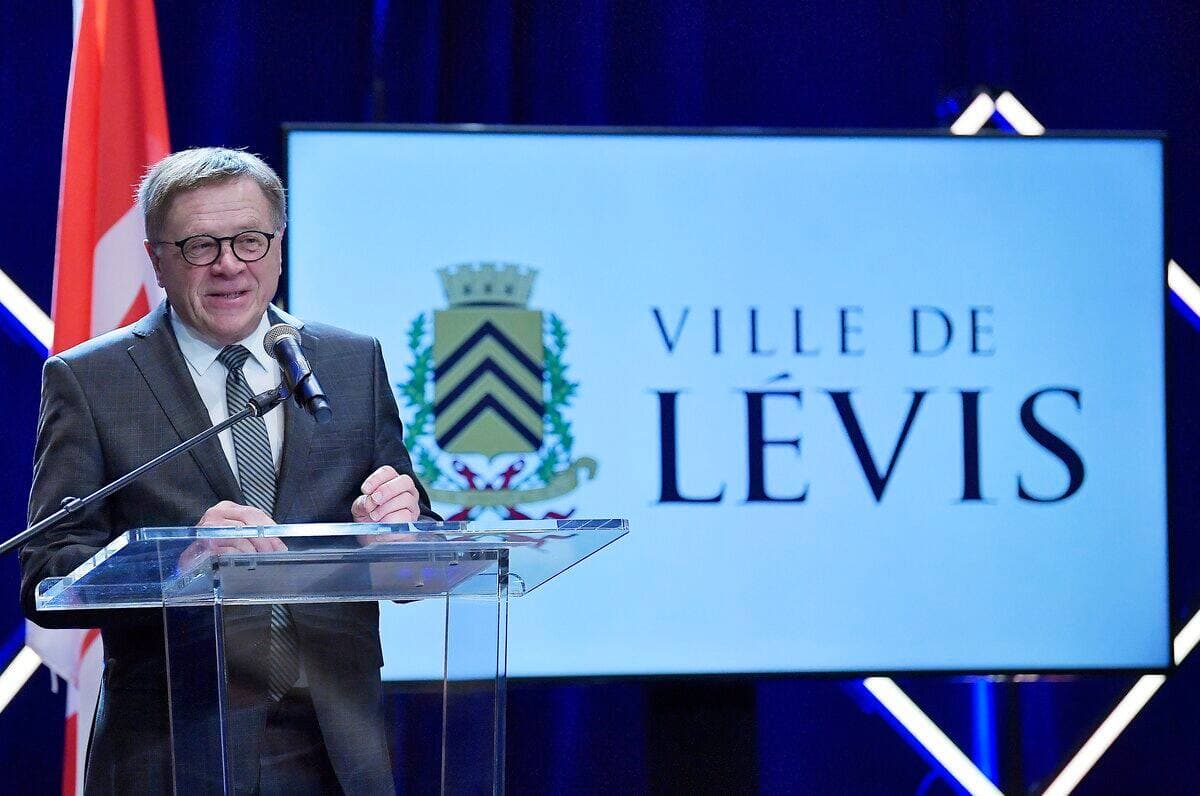 Le maire de Lévis, Gilles Lehouillier