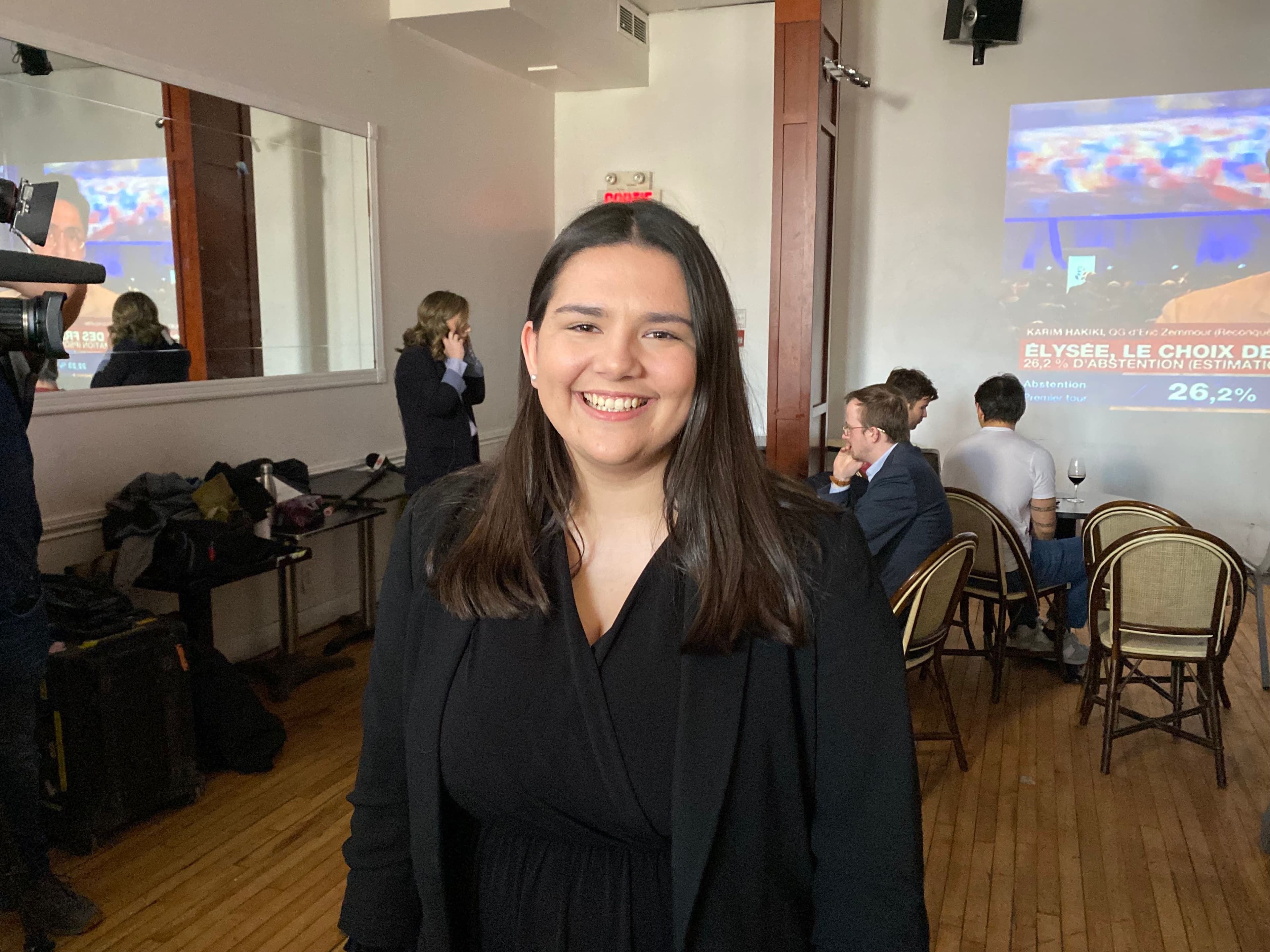 Chloé Jorand, 20 ans, qui milite pour la réélection de Emmanuel Macron