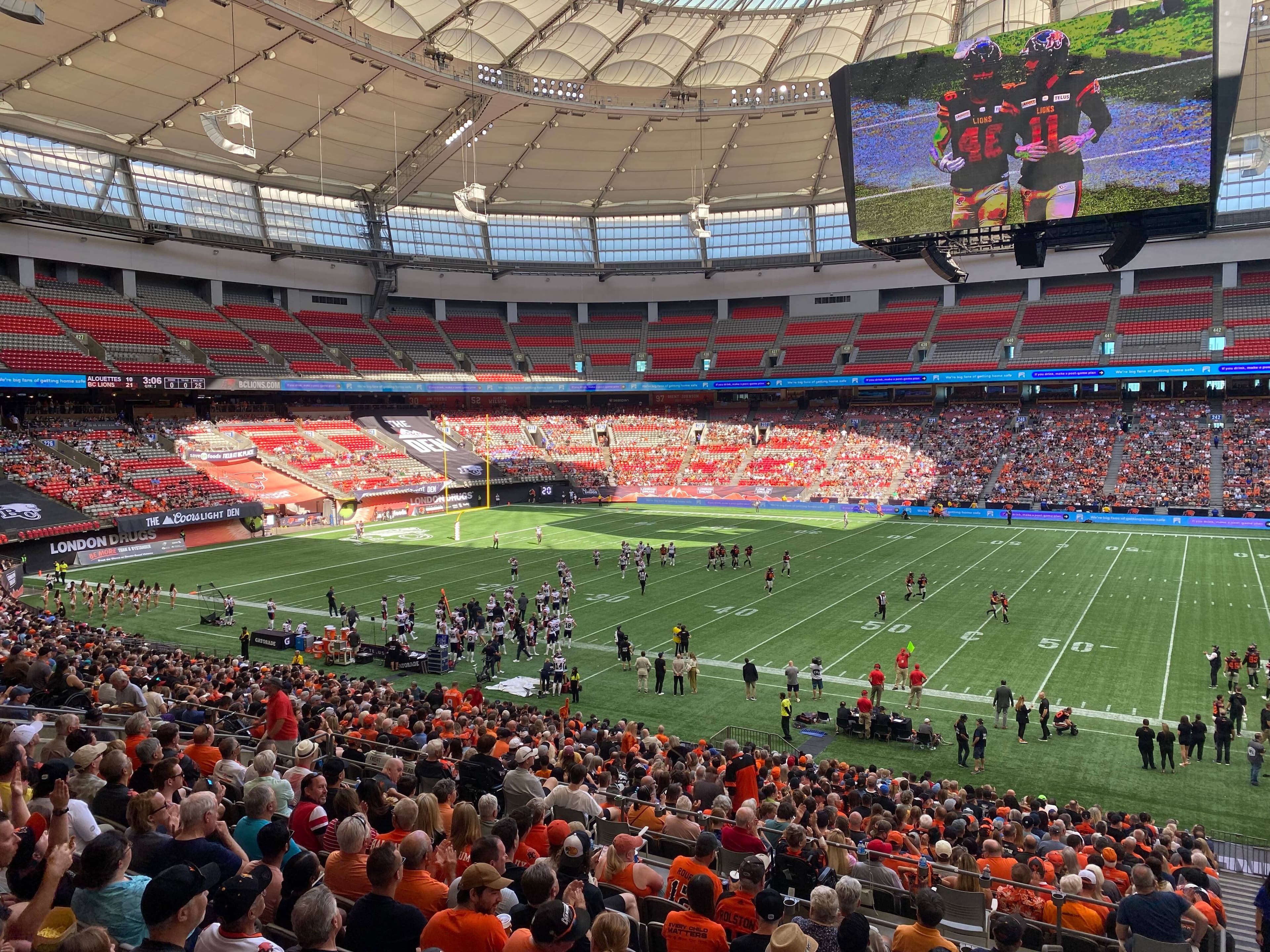 Vue d’ensemble du BC Place, à Vancouver, durant le match de football disputé entre les Alouettes de Montréal et les Lions de la Colombie-Britannique, le dimanche 9 juillet 2023.