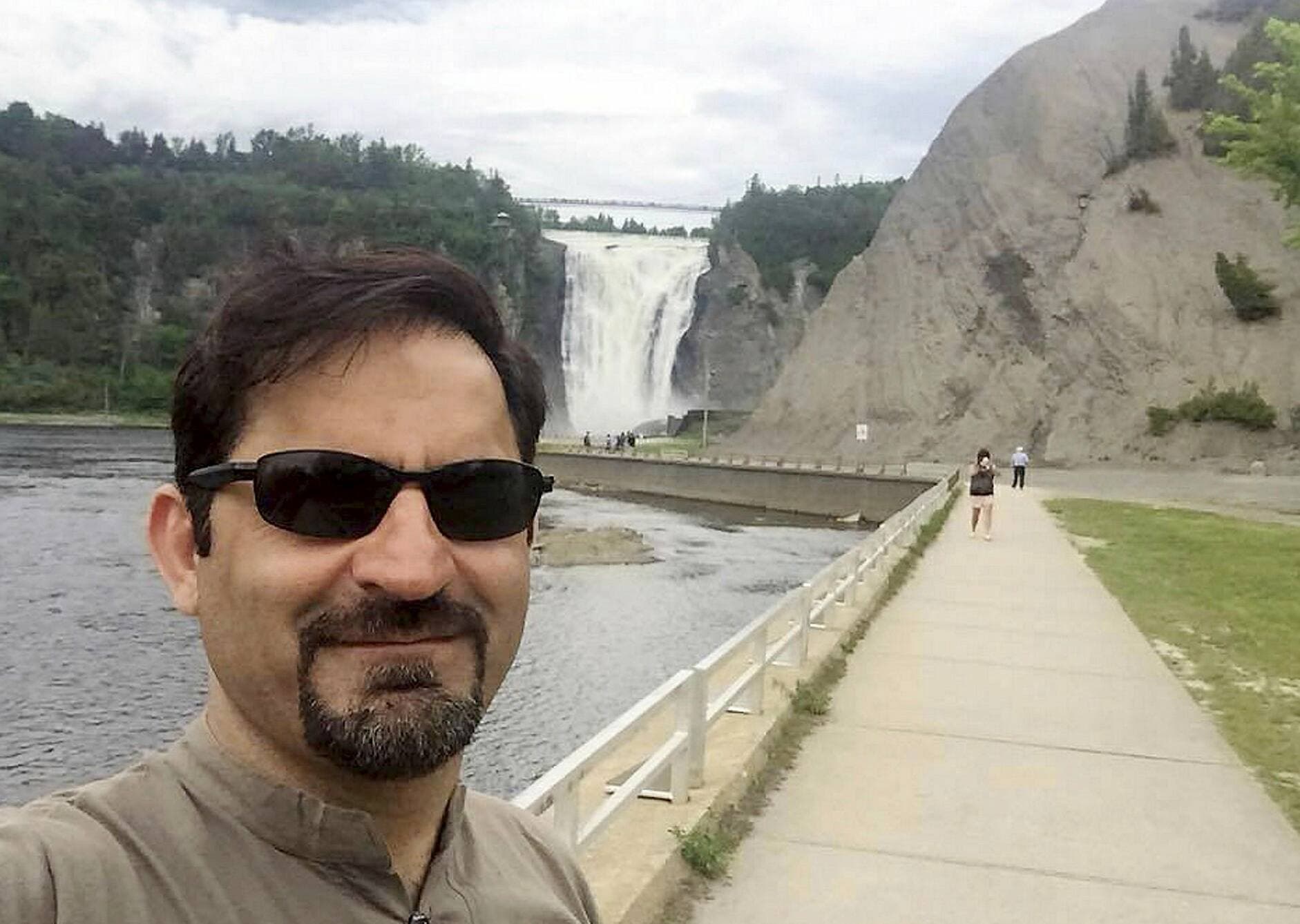 Reza Sarhangpour Kafrani.