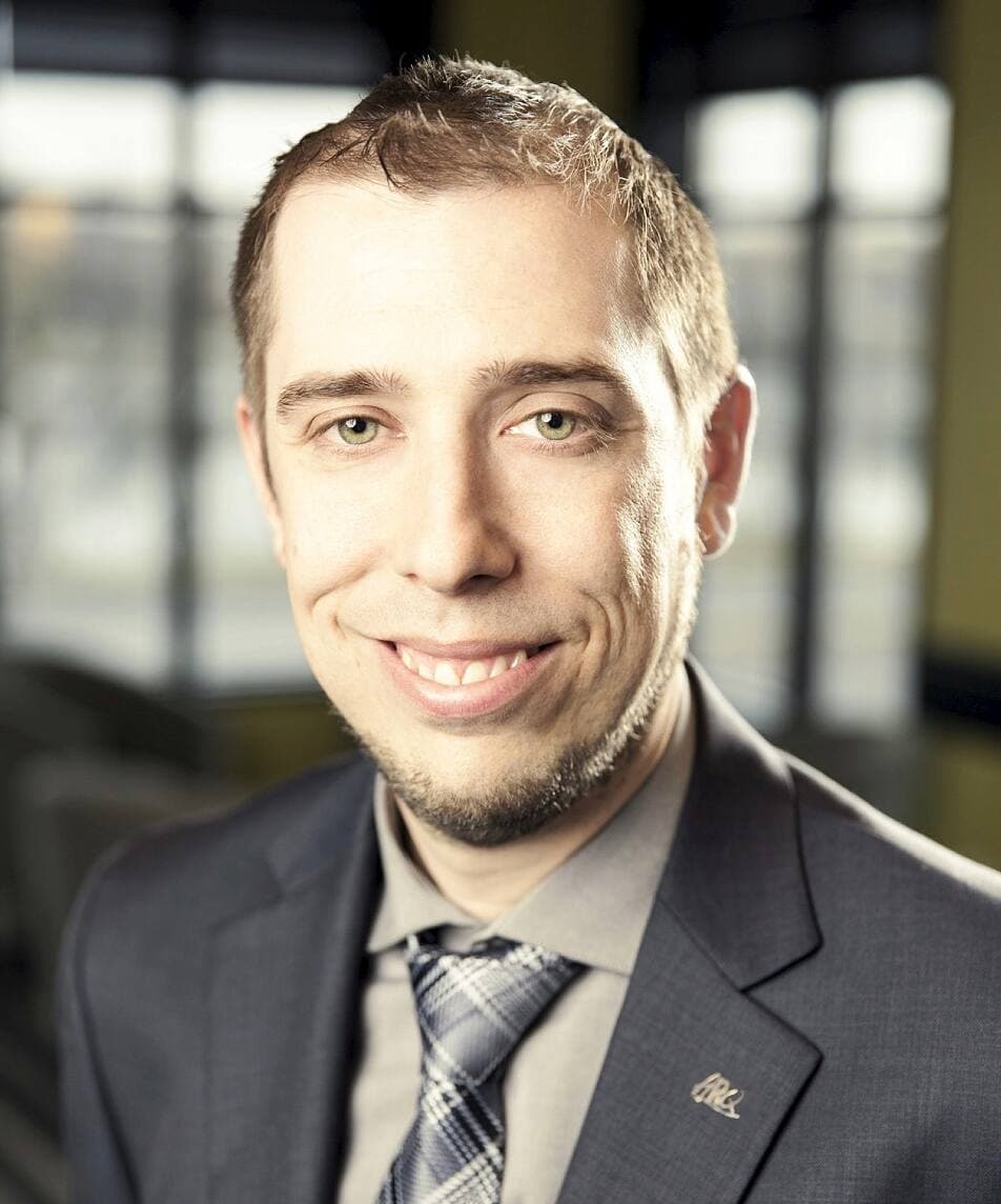 Le conseiller aux communications et affaires publiques à l'Association des restaurateurs du Québec, Martin Vézina.