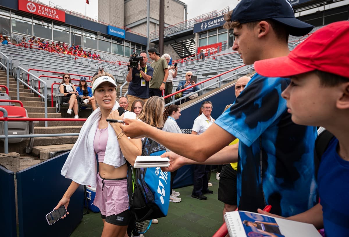 Eugenie Bouchard a été populaire l’été dernier lors du week-end des qualifications de l’Omnium Banque Nationale à Montréal, même après un entraînement.