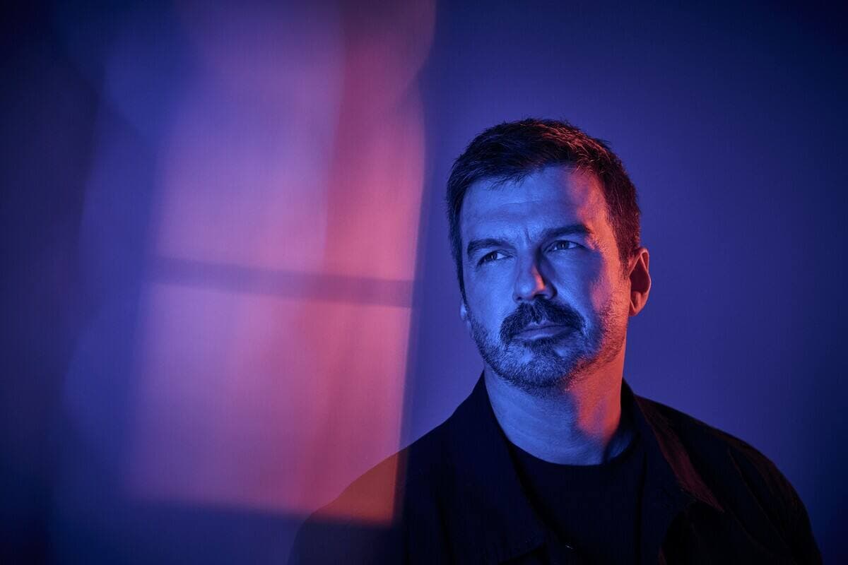 Damien Robitaille sera en spectacle au Jardin botanique de Montréal le dimanche 6 juillet, à compter de 14h, dans le cadre de la série «Les arts s’invitent au Jardin».