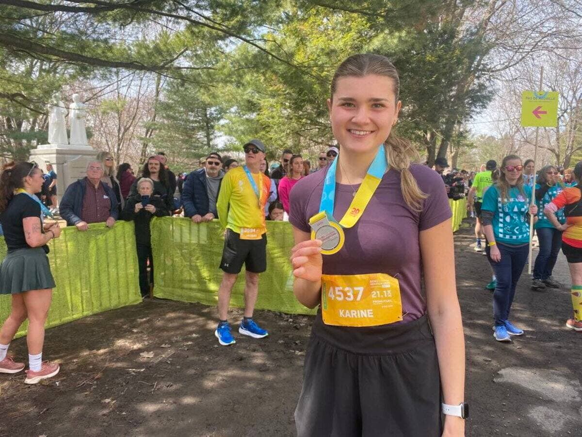 Karine Bélanger a vécu une victoire majeure face aux troubles alimentaires qui l'ont habitée il y a quelques années en terminant le demi-marathon de Lévis.