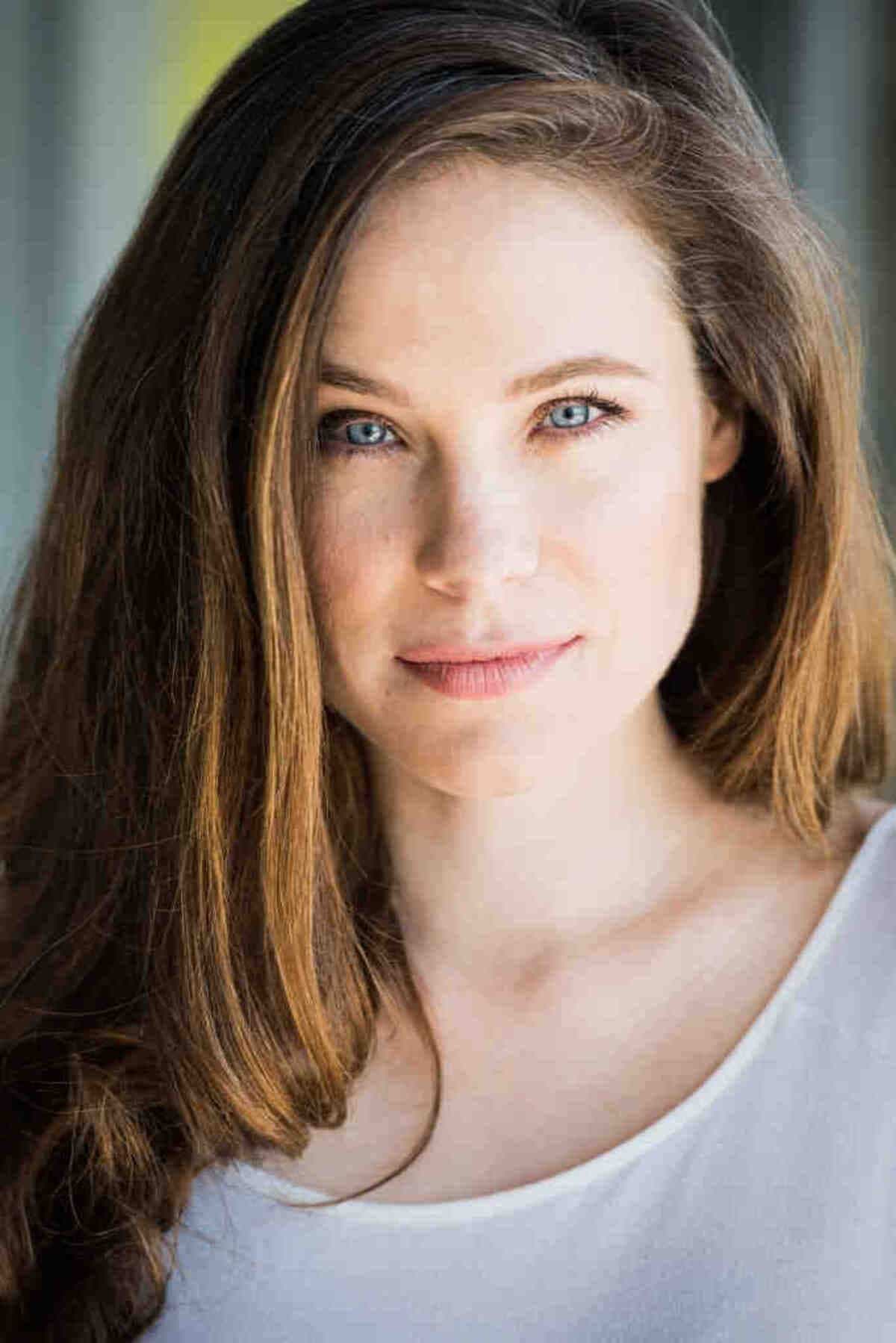Caroline Dhavernas sera l'avocate en droit des affaires Sarah Deléan dans le thriller environnemental «Ravages» de Club illico.