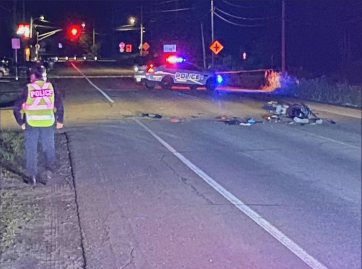 Un jeune conducteur de scooter a succombé à ses blessures après avoir percuté un VUS qui ne l’avait pas vu, dimanche soir, à Saguenay.