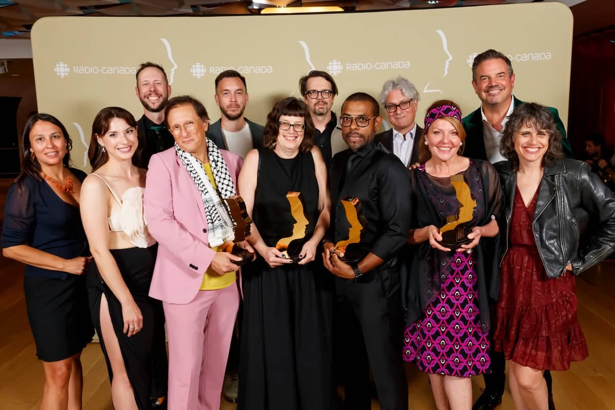 «Alertes» a remporté pour une deuxième année de suite le prix de la meilleure série dramatique annuelle.