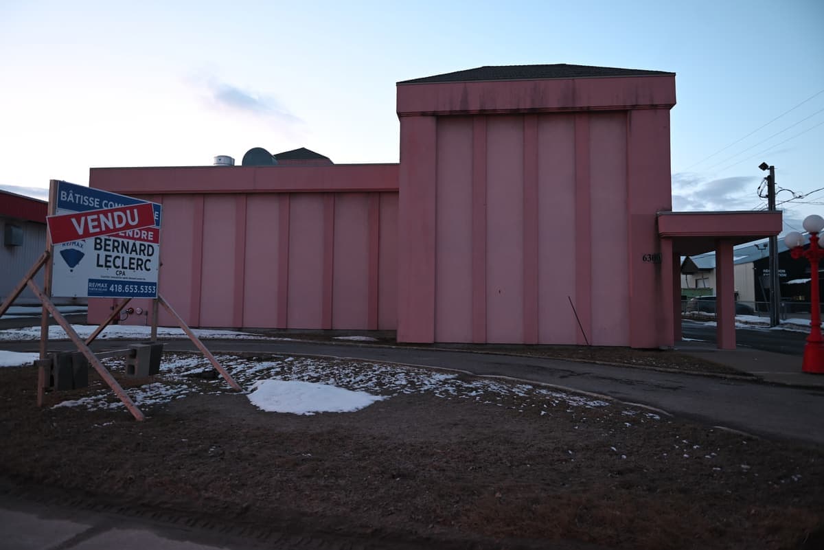 19 MARS 2023 BATIMENT VENDU FOLICHON BLVD HAMEL MARC VALLIÈRES / AGENCE QMI