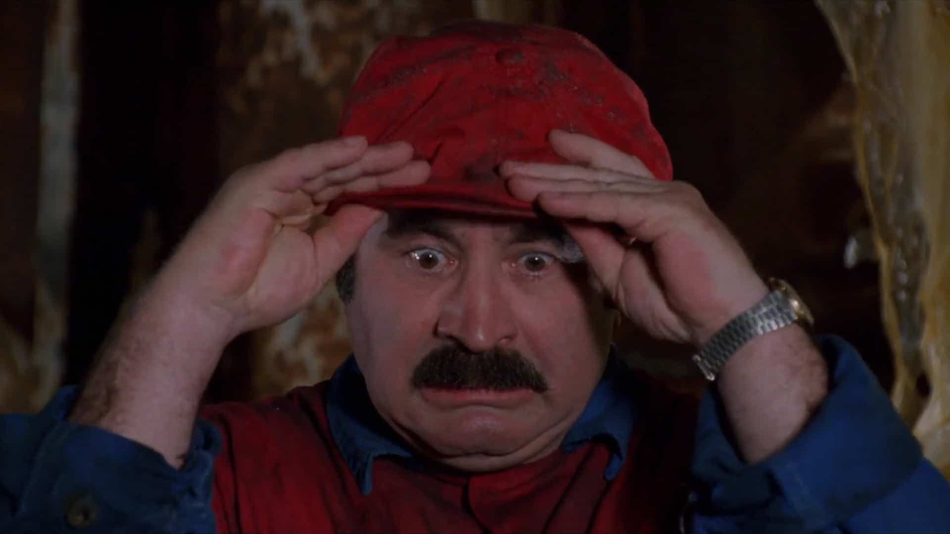 Bob Hoskins dans le rôle de Mario Mario, dans Super Mario Bros. (1993)