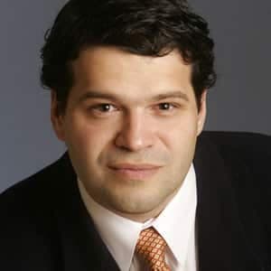 Luc Dupont, professeur en communication et expert en marketing de l’Université d’Ottawa