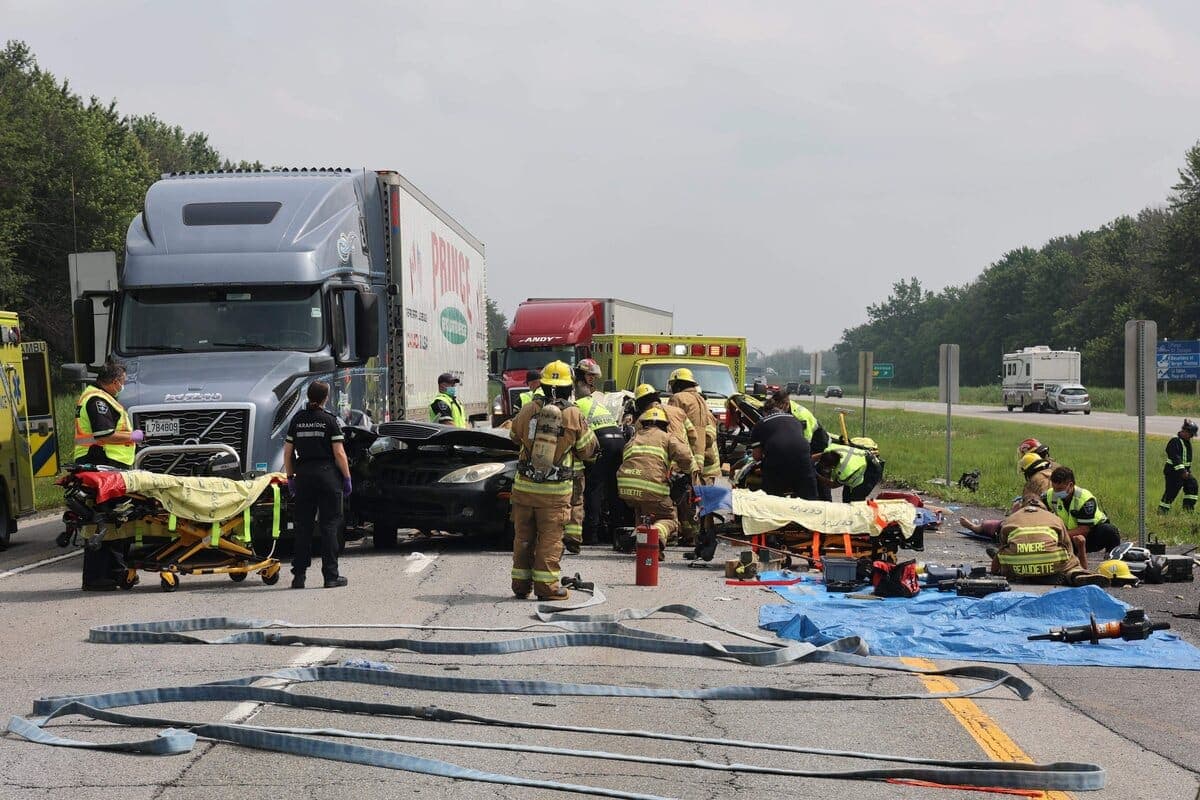 L'accident survenu sur l'autoroute 20 à Saint-Zotique au début du mois de juillet a coûté la vie à une soeur et un frère, en plus de blesser un autre membre de la fratrie et leurs parents.