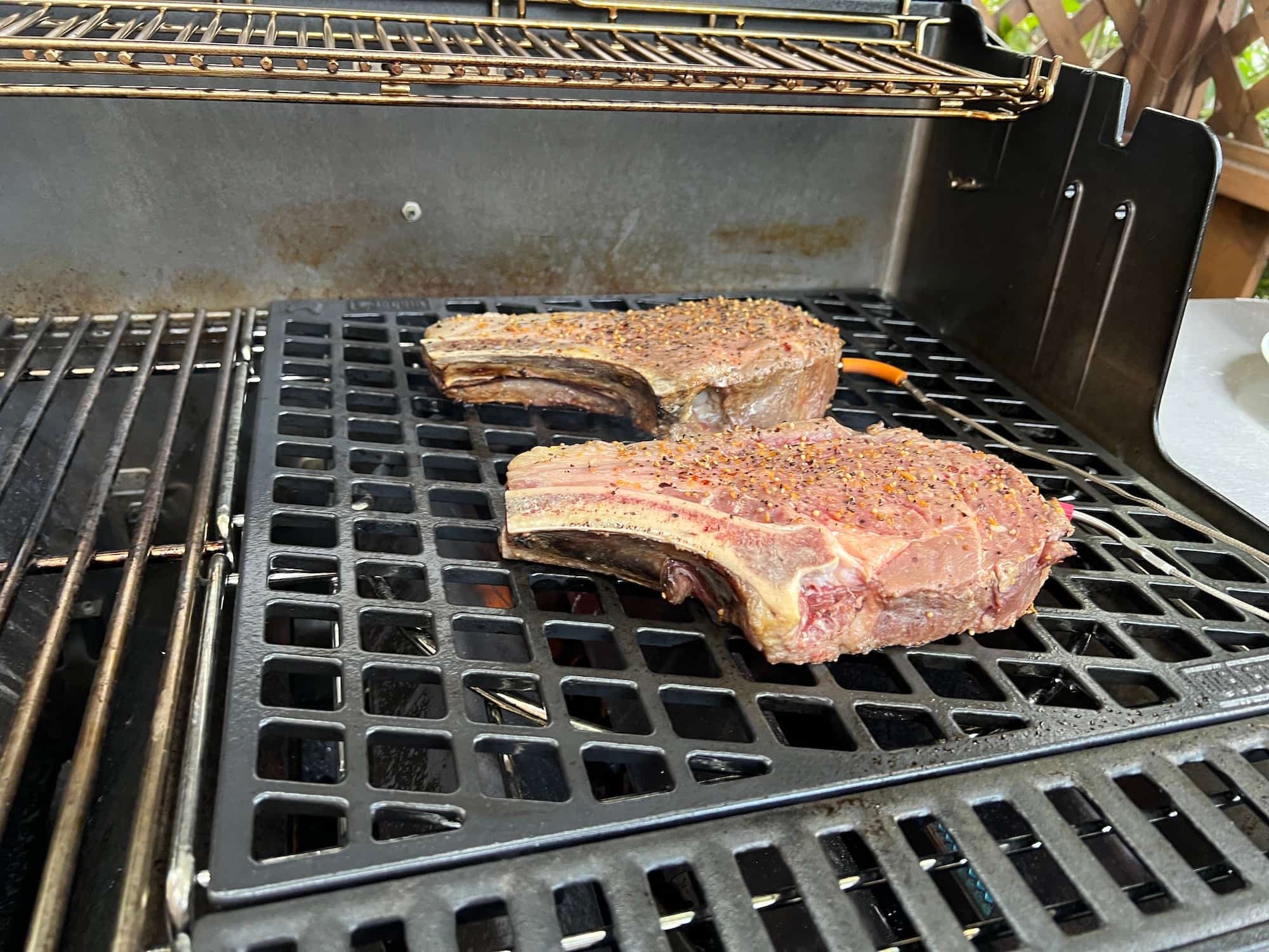 La grille de saisie à double face est l’accessoire que j’utilise le plus.