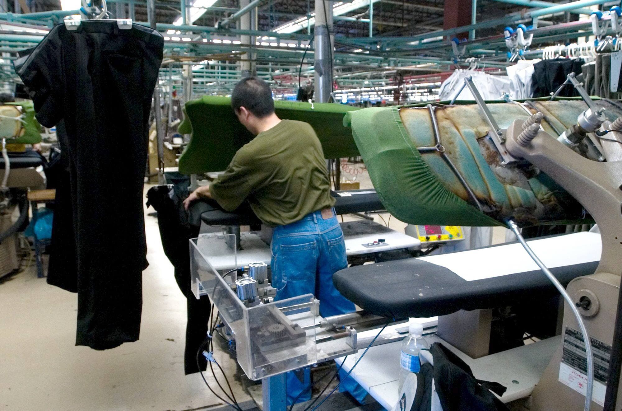 Si les économies de nos partenaires commerciaux comme les États-Unis et l’Ontario sont très touchés par la COVID-19, cela aura des impacts directs sur notre secteur manufacturier.