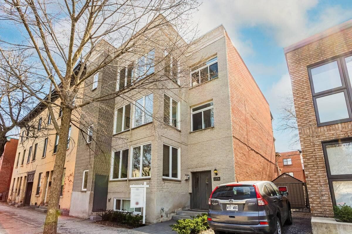 2376 Rue Quesnel, app. 2, Montréal (Sud-Ouest).