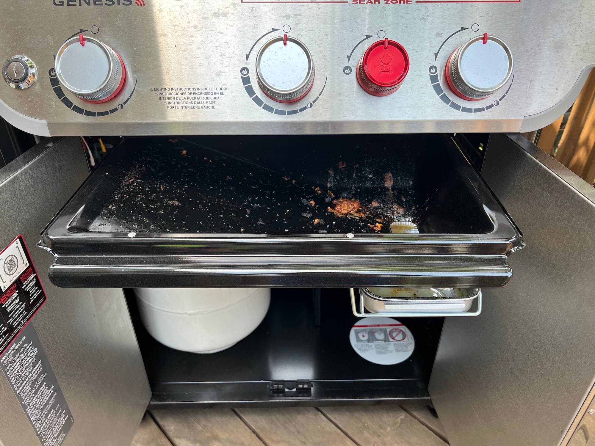 Le fond de la cuve peut être tiré vers l’avant pour être nettoyé.