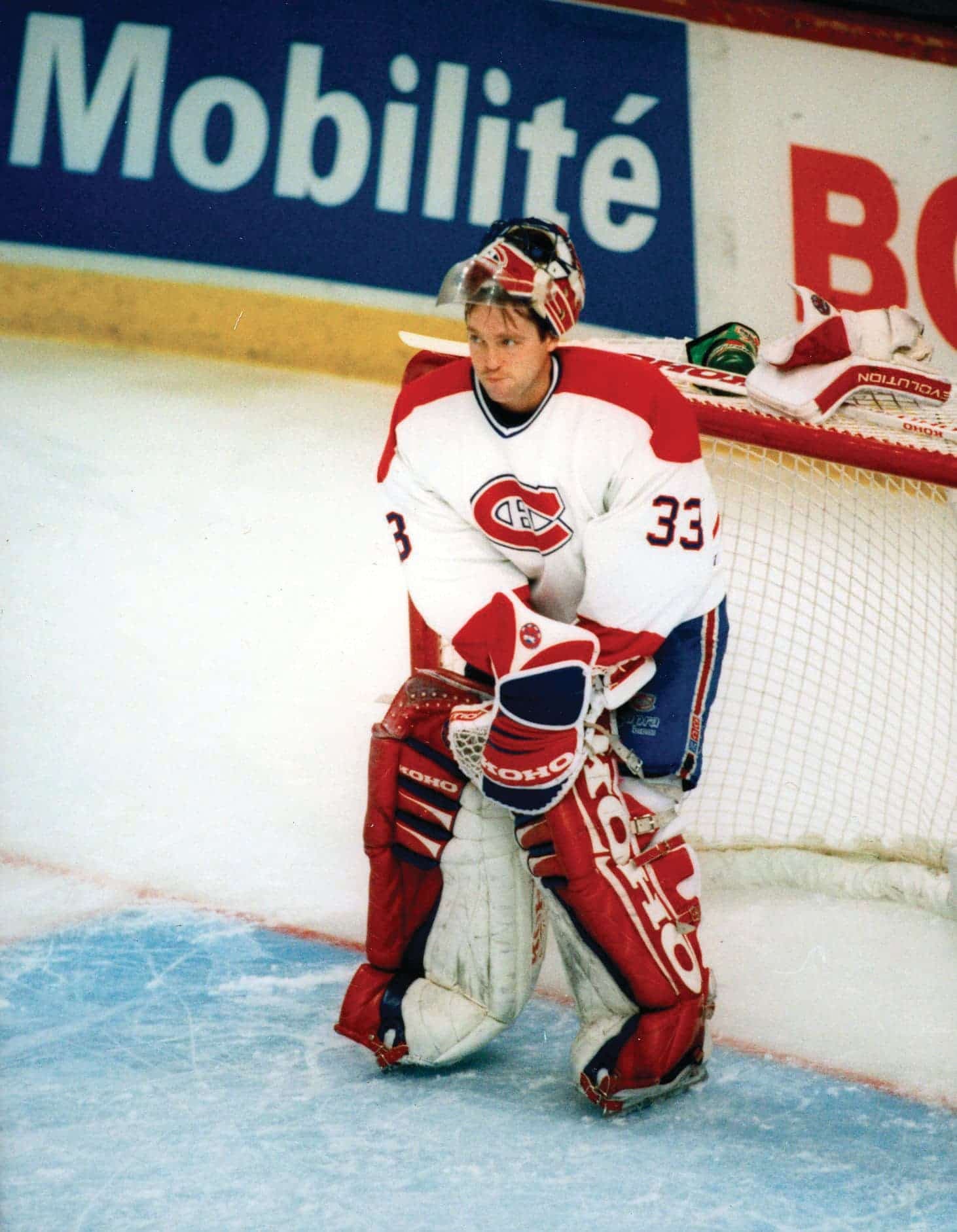 Patrick Roy joue son dernier match dans l’uniforme des Canadiens.