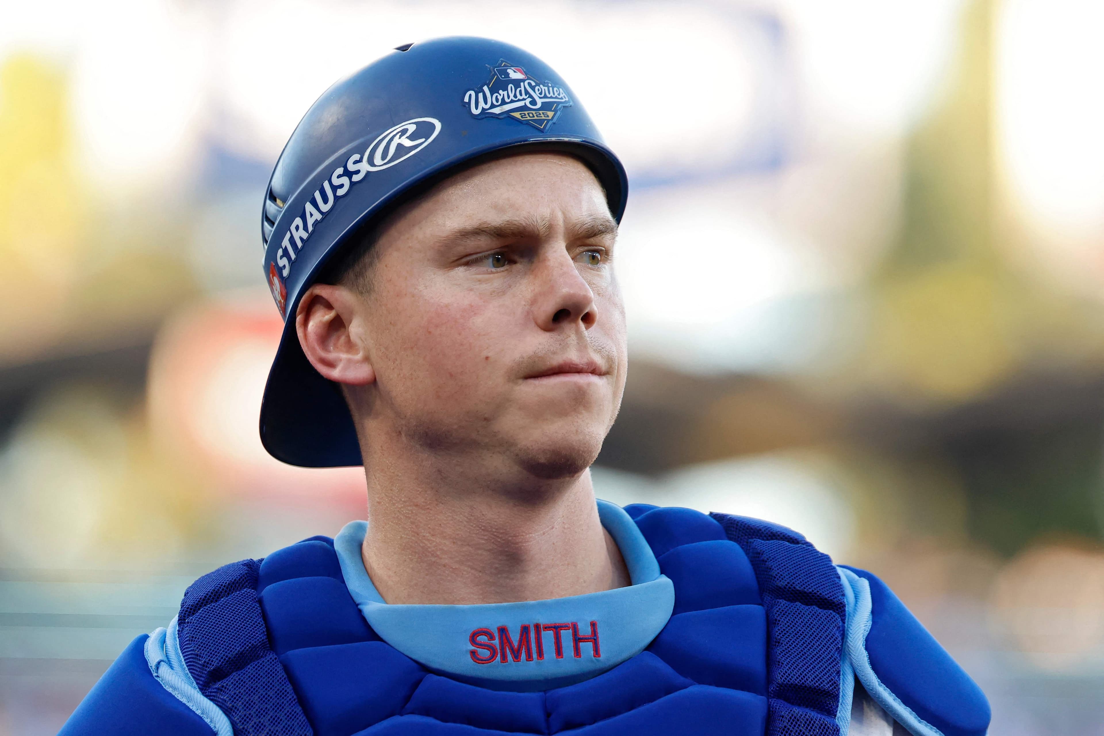 Will Smith occupe le poste de receveur chez les Dodgers, le 28 octobre 2025 à Los Angeles, pendant la Série mondiale.