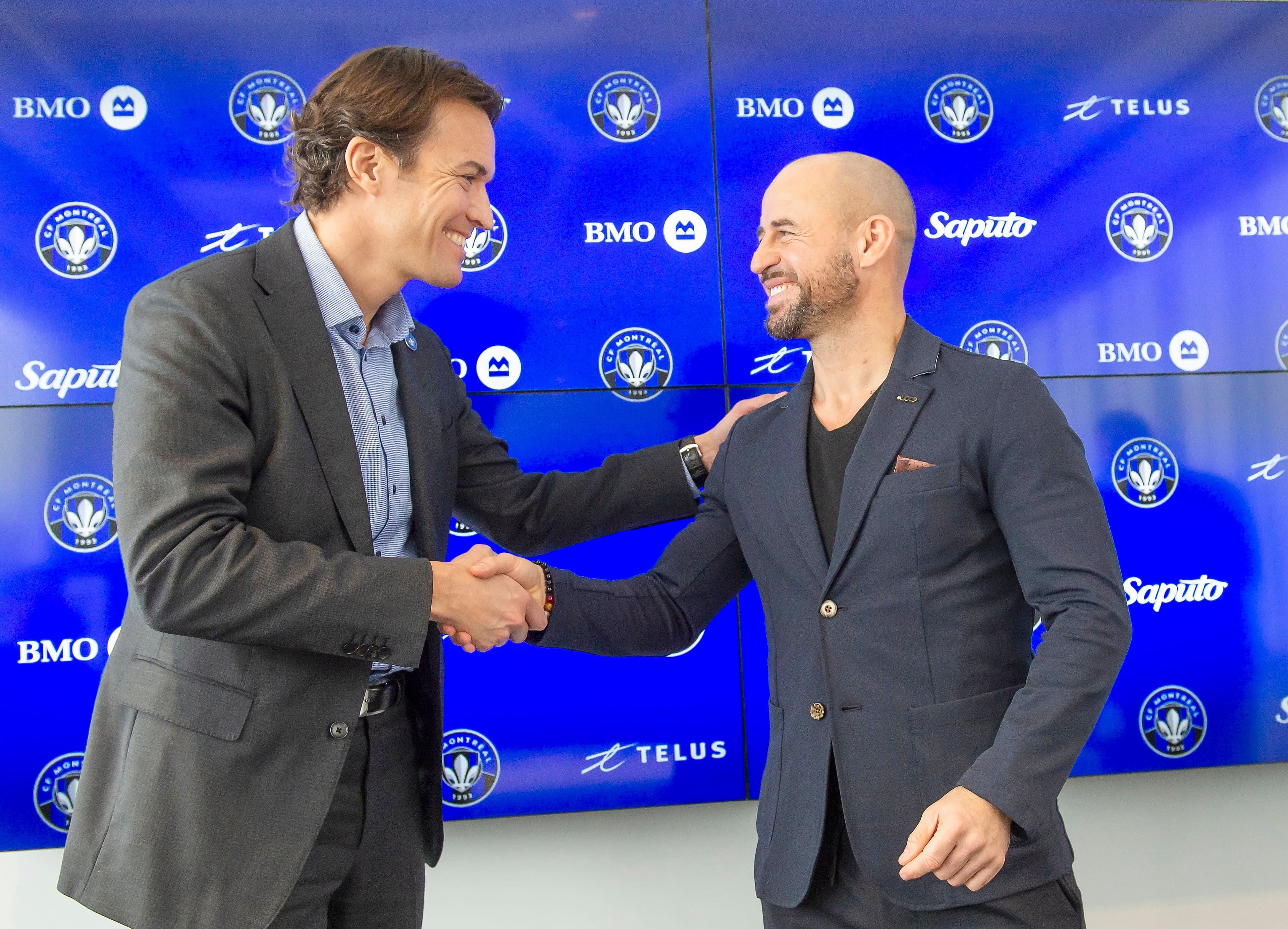 Gabriel Gervais, président et chef de la direction du CF Montréal, a présenté son nouvel entraîneur, Laurent Courtois, mardi, au Centre Nutrilait.