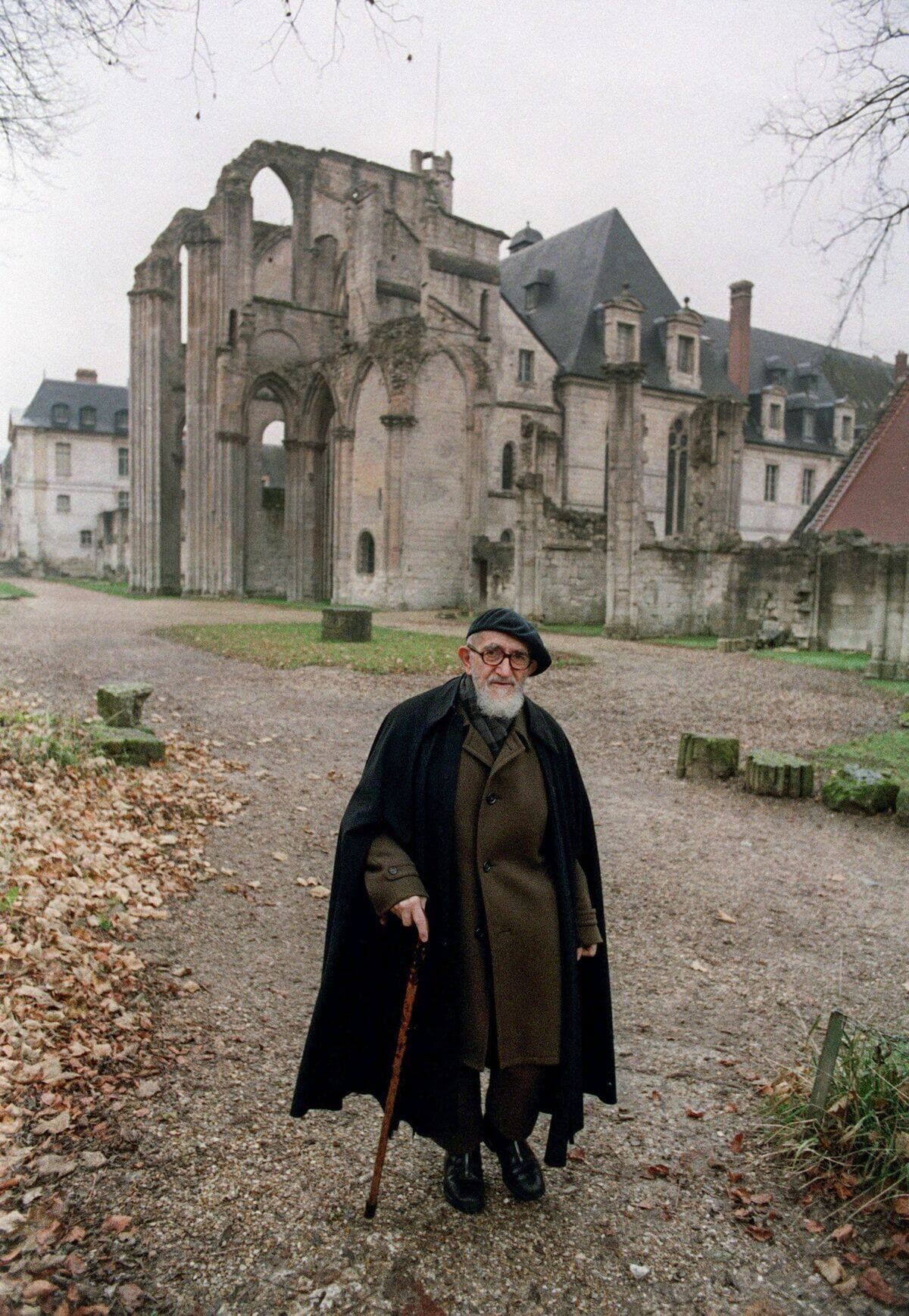 L'abbé Pierre le 5 décembre 1987