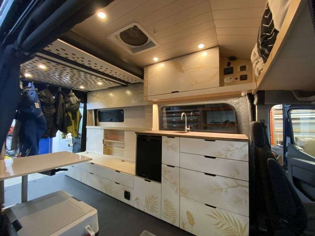 Facebook Bromont Campervan