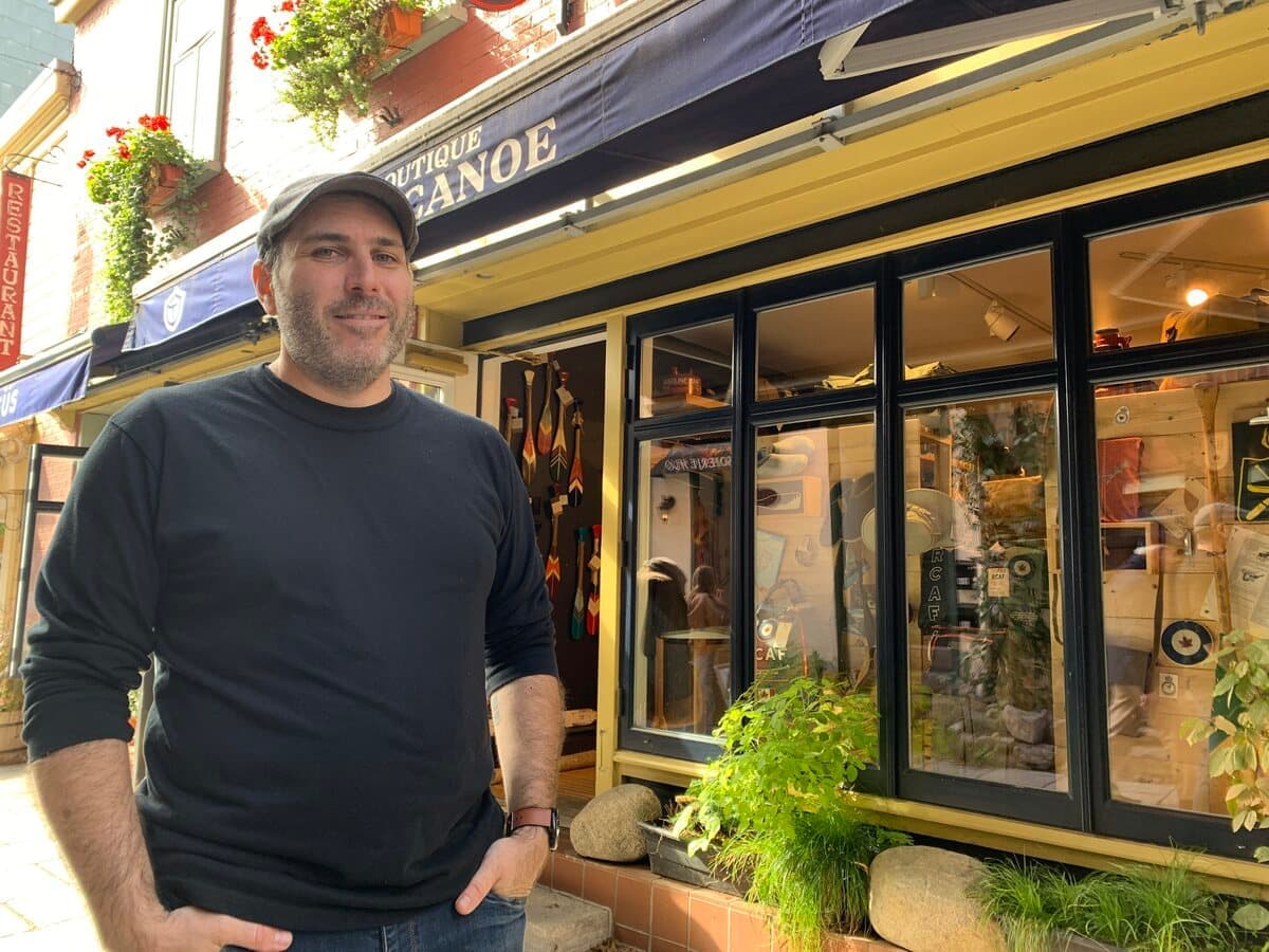Marc-André Roy, propriétaire de la boutique Red Canoe