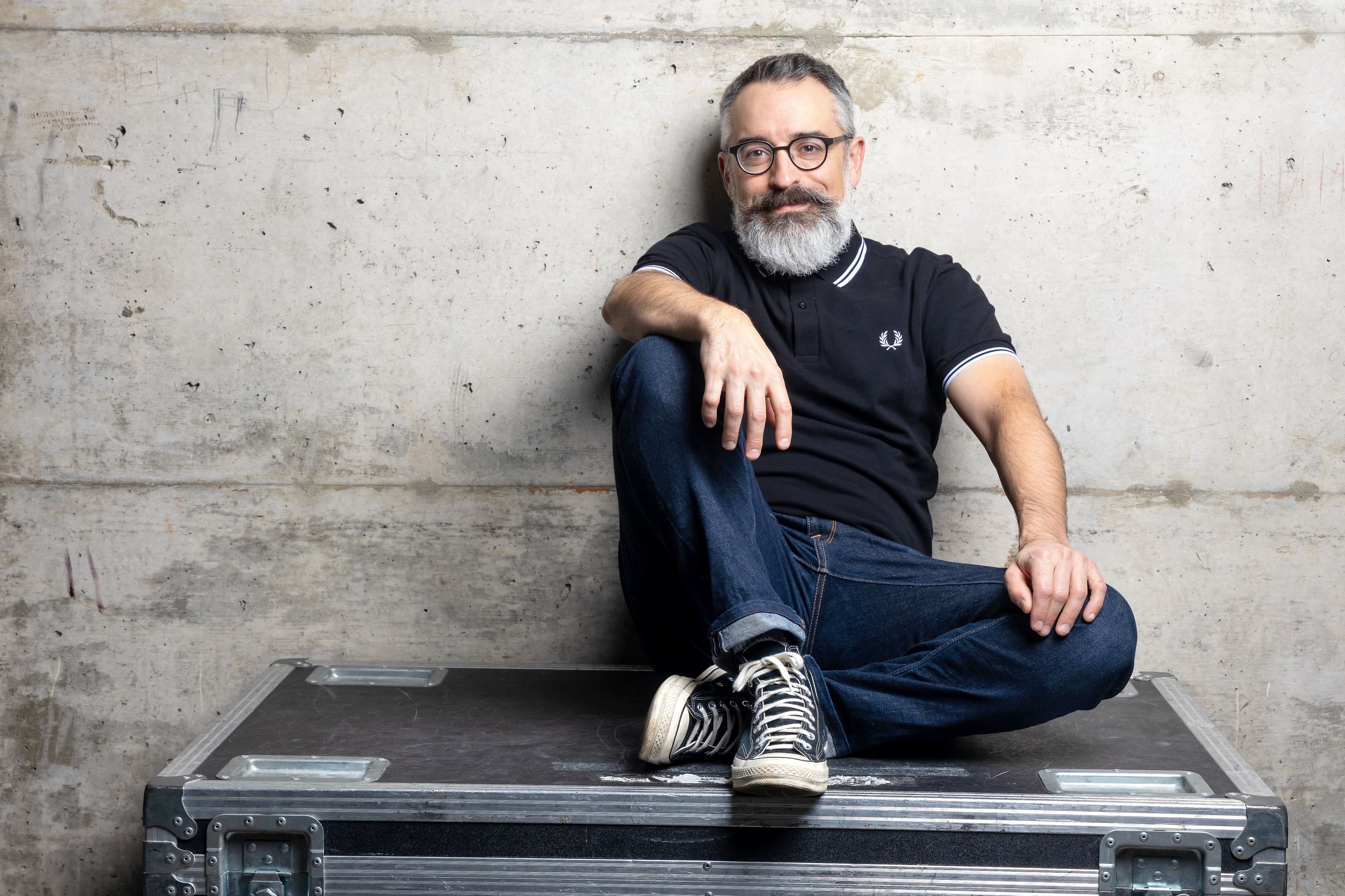 JF Pauzé a travaillé avec ses vieux complices, Gus van Go et Daniel Lacoste, pour son premier album solo.