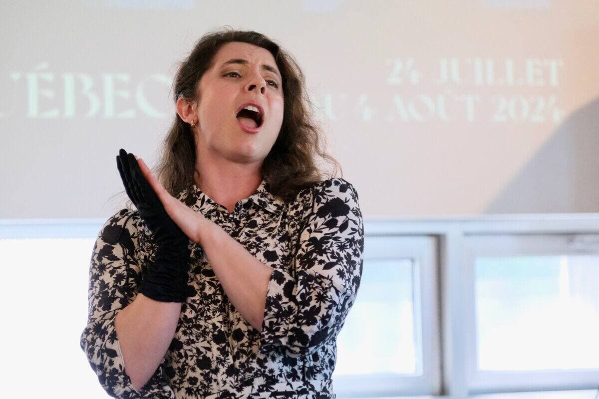 Magali Simard-Galdès a offert un avant-goût de l'œuvre «La vie parisienne», mardi, lors du dévoilement de la programmation du Festival d'opéra de Québec.