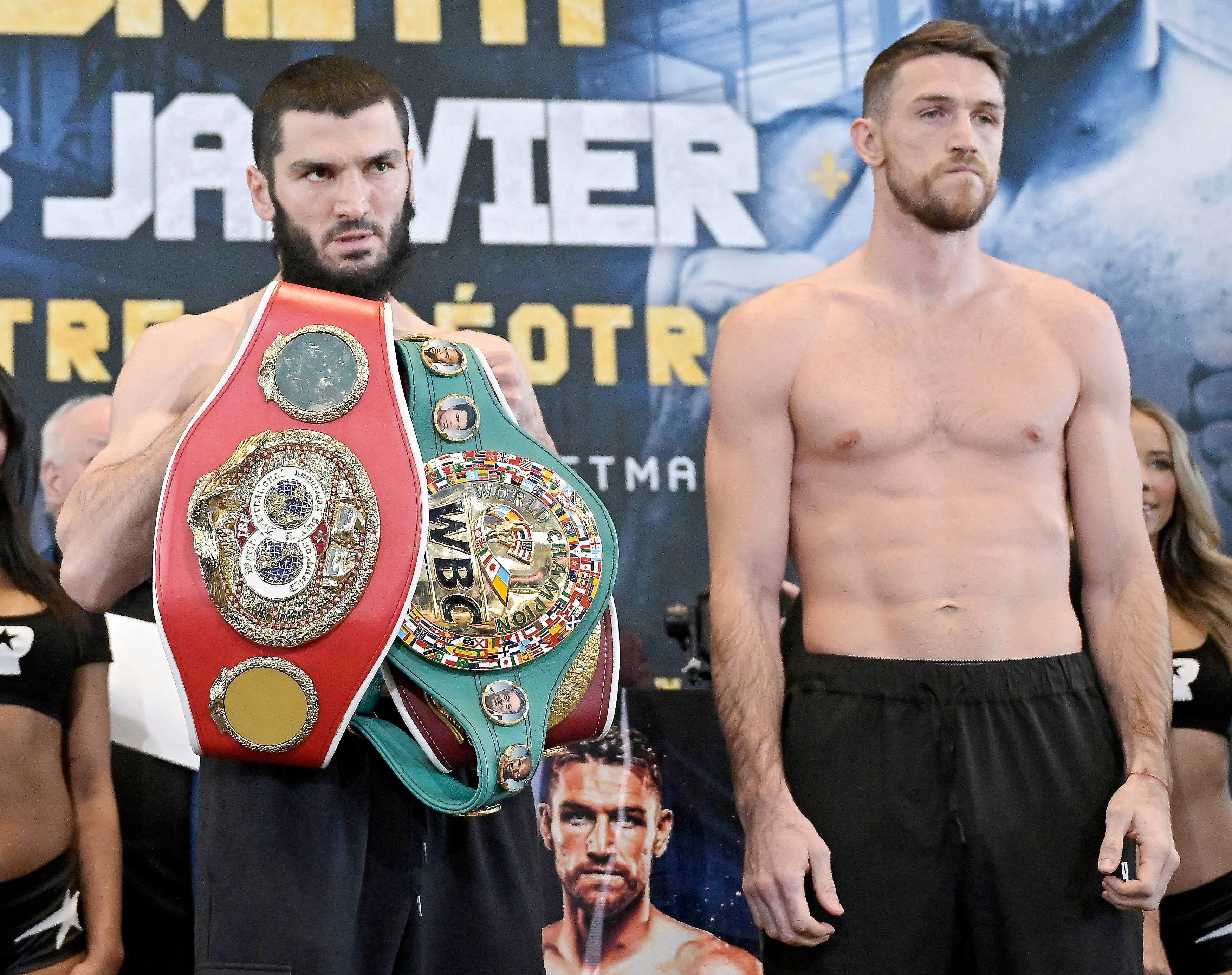 Il y a eu plusieurs étapes avant qu'Artur Beterbiev et Callum Smith se retrouvent pour la pesée officielle.