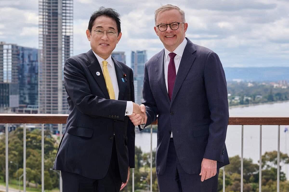 Le premier ministre japonais Fumio Kishida et son homologue australien Anthony Albanese