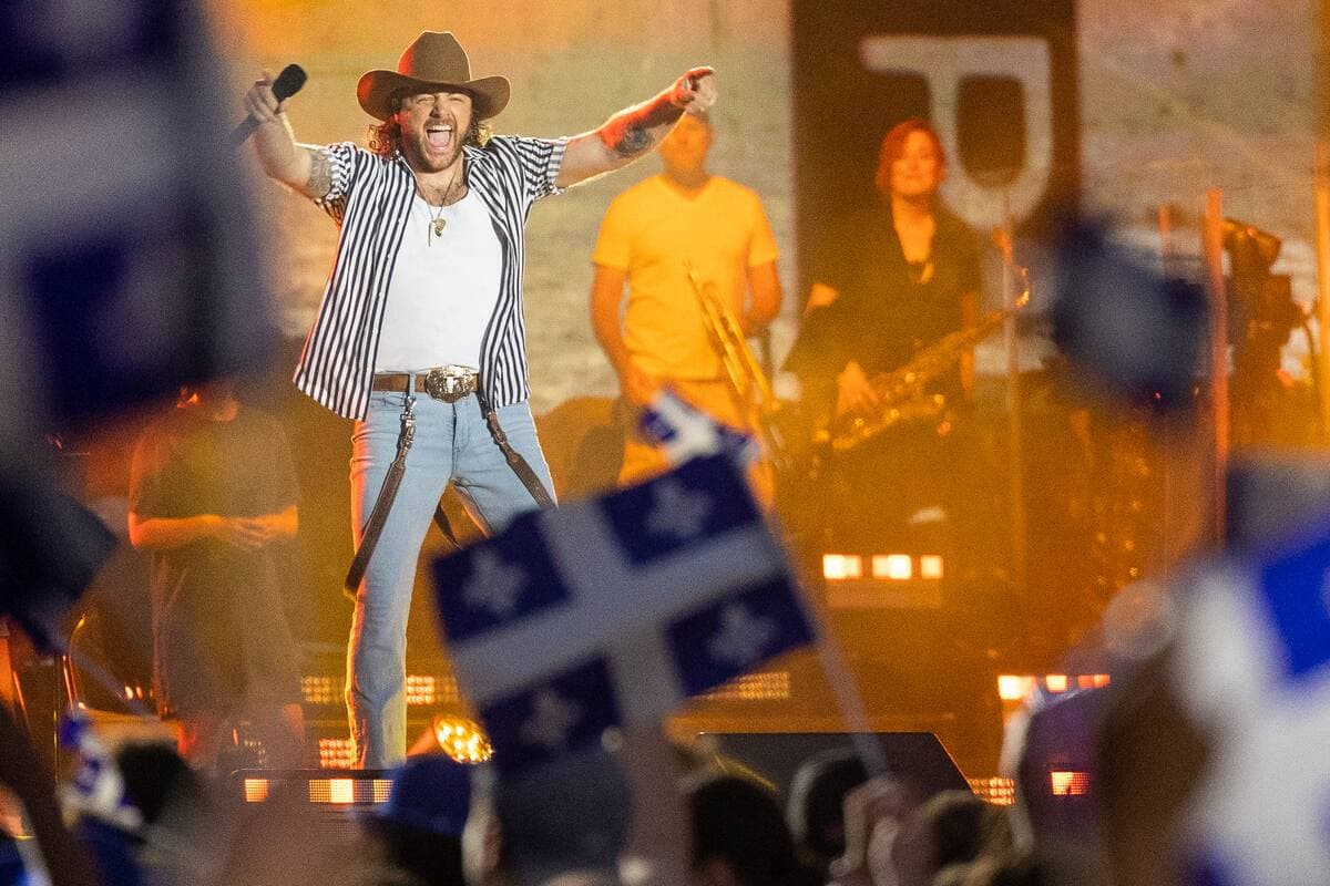 Matt Lang frappe en relève mardi soir au Festival d’été.