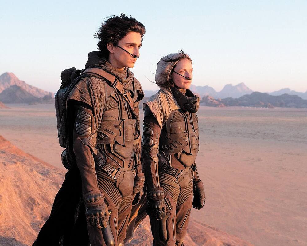 Timothée Chalamet et Rebecca Ferguson incarnent les personnages de Paul et Jessica Atréides.