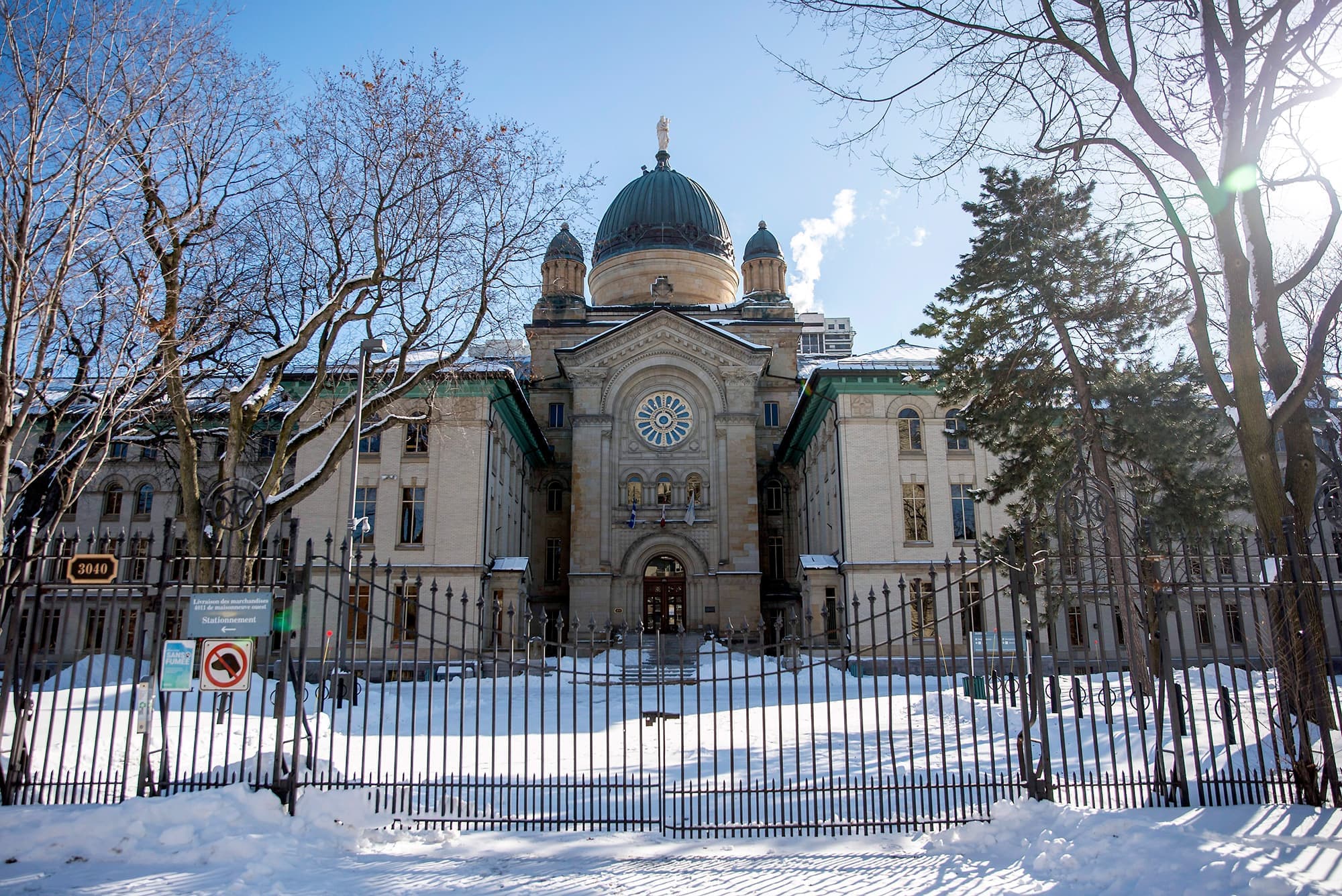Le nombre d’étudiants fréquentant les cégeps anglophones comme celui de Dawson sera gelé par Québec.