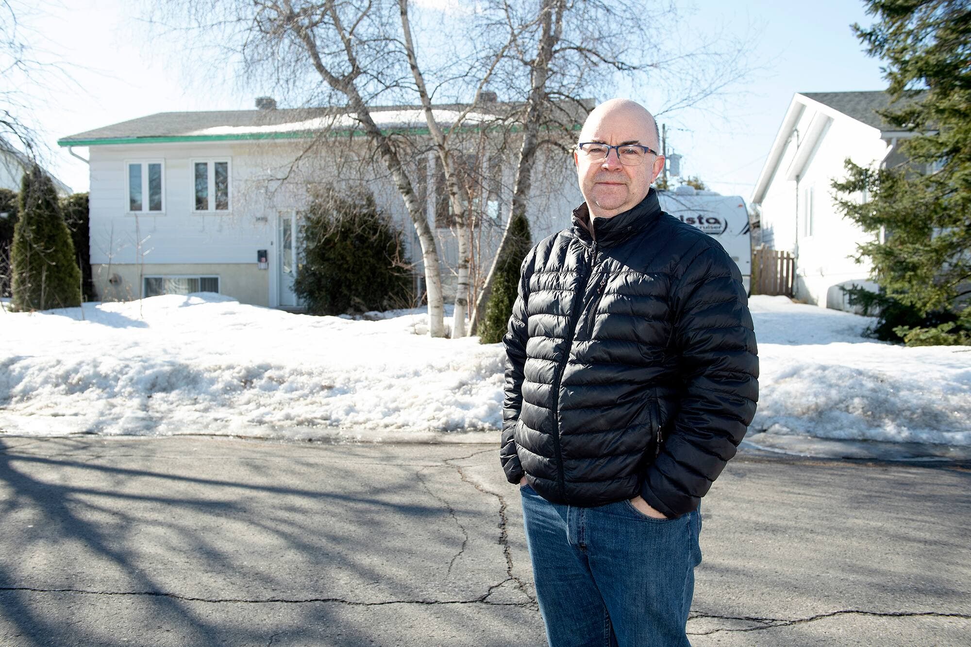La maison de sa mère récemment décédée n’est même pas en vente que Thierry Moutier a déjà reçu plus d’une quinzaine d’offres pour la propriété de Longueuil.