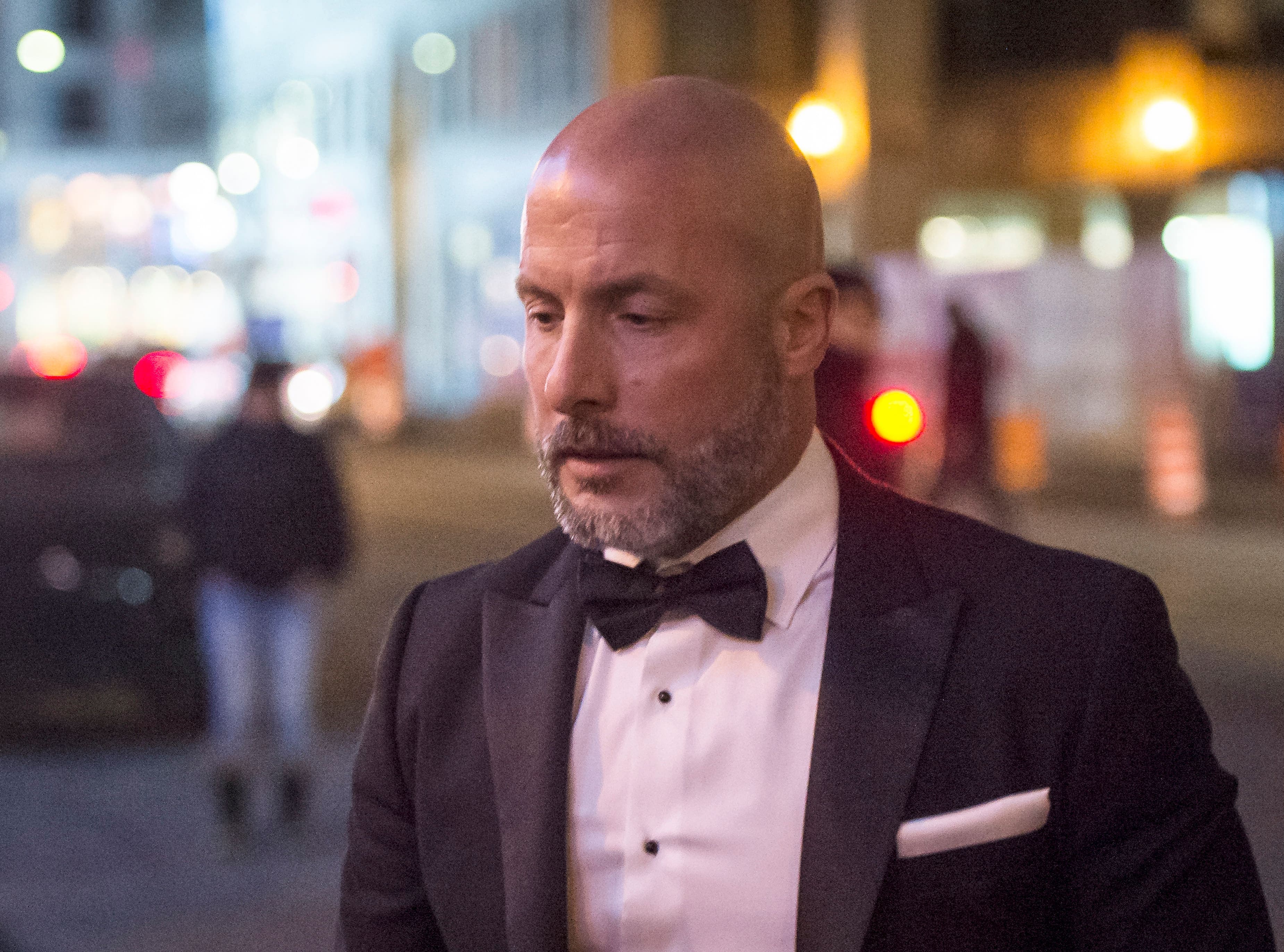 Martin Robert, que la police considère maintenant comme le plus influent Hells Angels au Québec, est vêtu d’un tuxedo le soir de son mariage célébré en grand au Windsor Ballrooms, situé au centre-ville de Montréal, en décembre 2018.