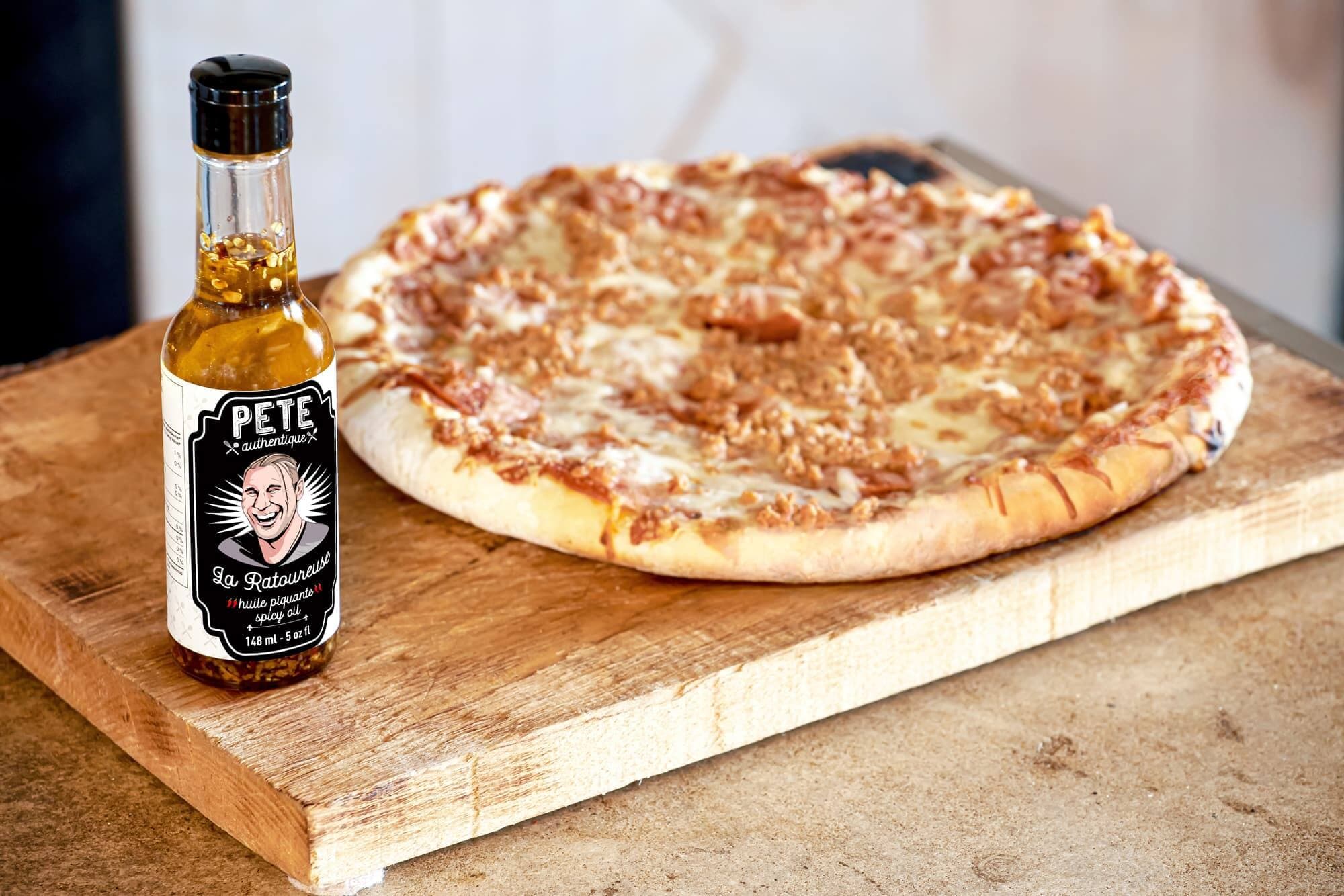 Gamme de produits culinaires, Pete Authentique ... son huile épicée